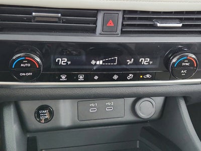 2025 Nissan Rogue SV