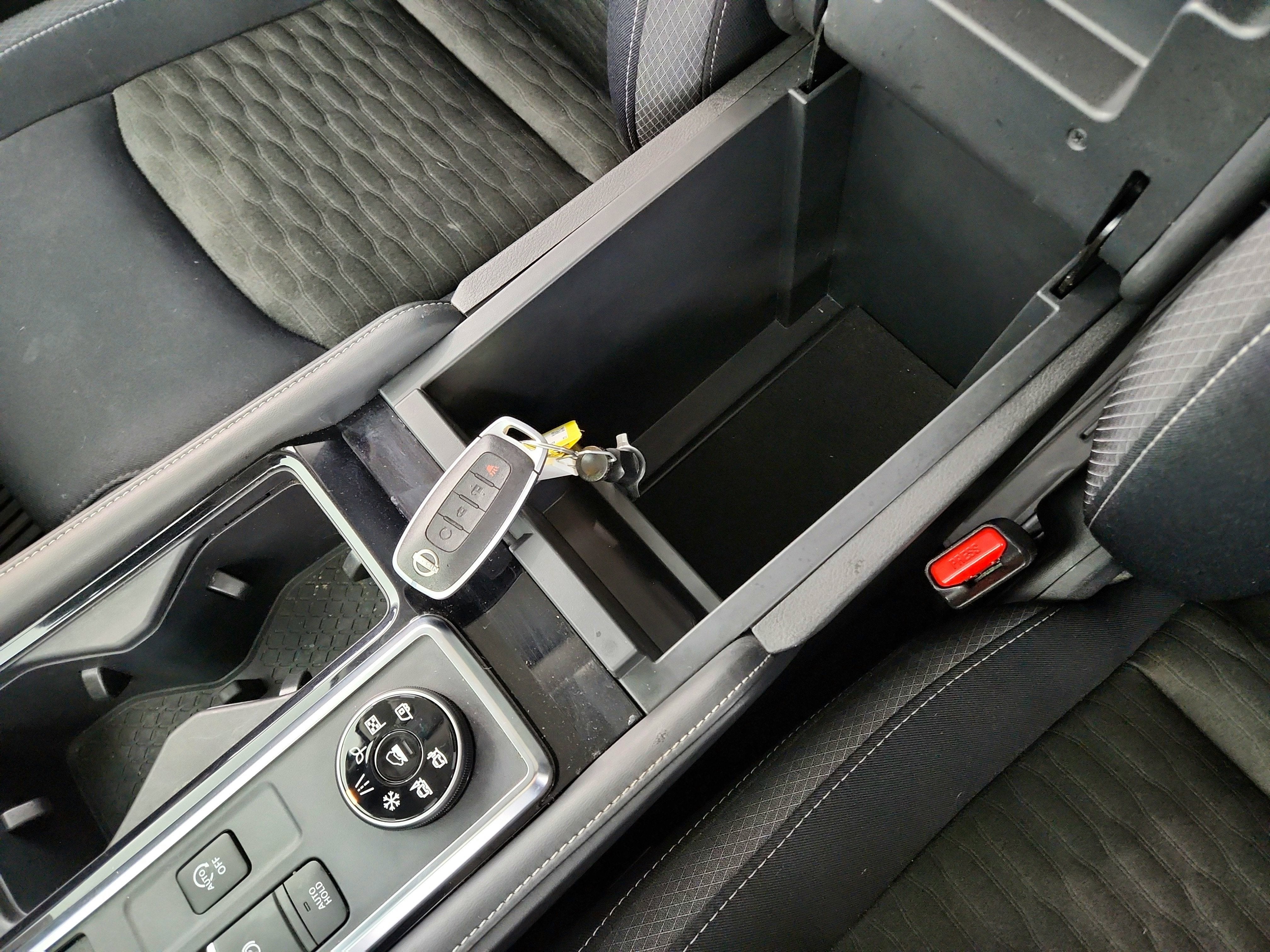 2023 Nissan Pathfinder SV