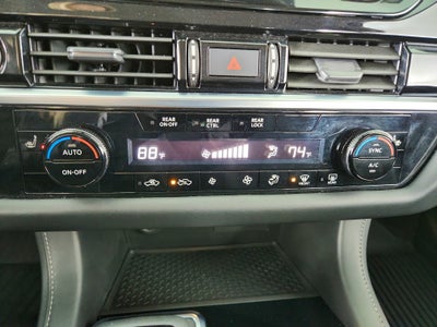 2023 Nissan Pathfinder SV