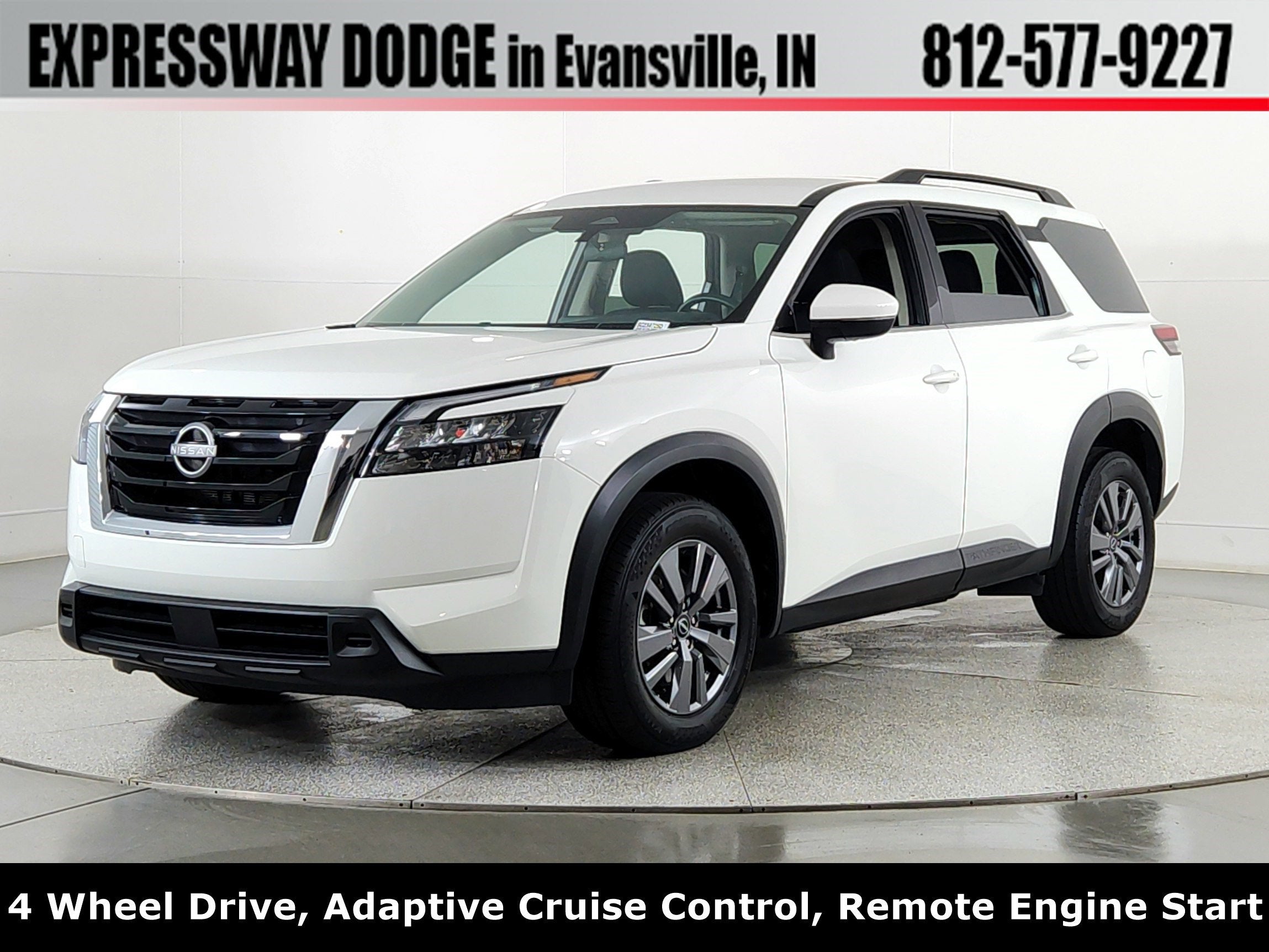 2025 Nissan Pathfinder SV