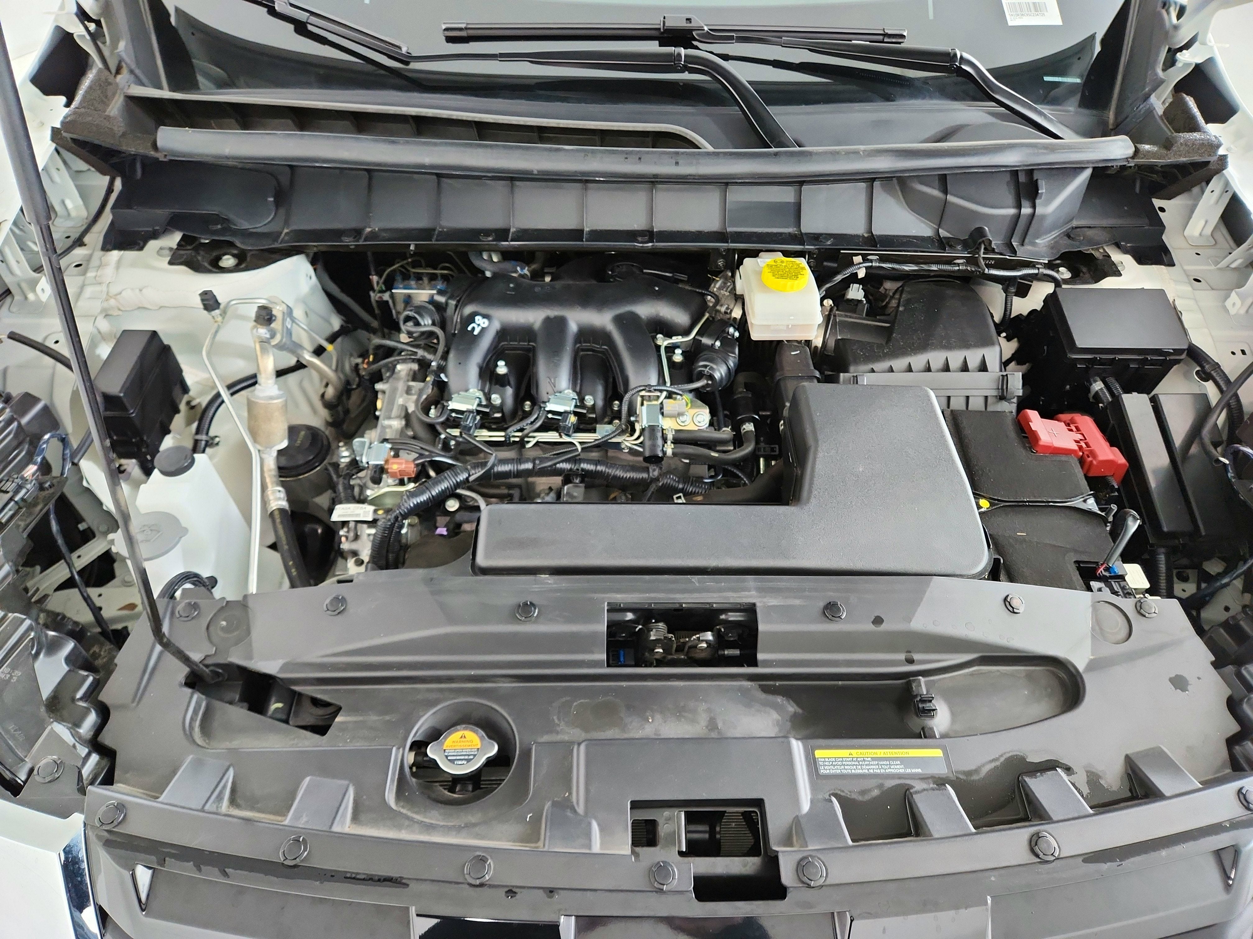 2025 Nissan Pathfinder SV