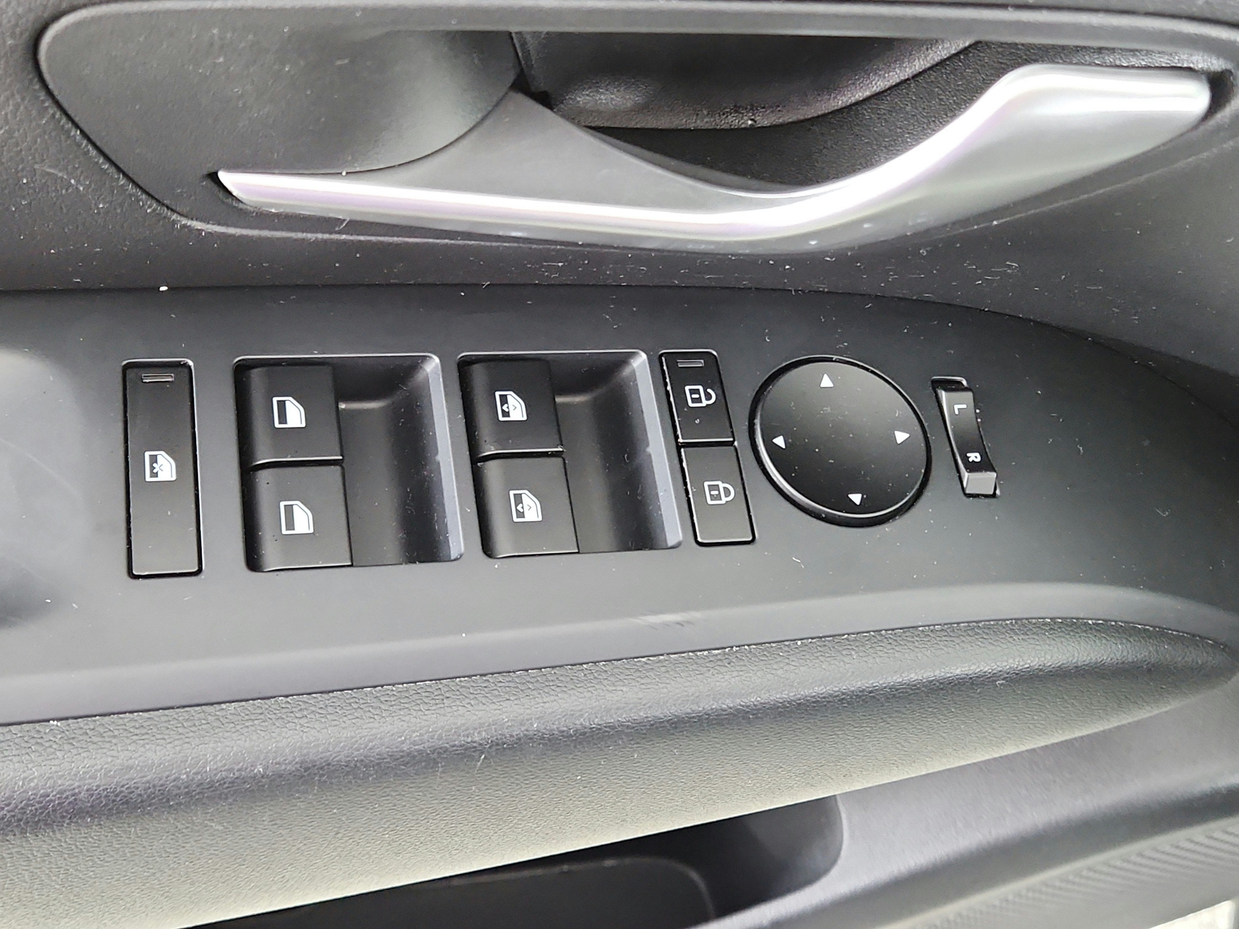 2025 Hyundai Santa Cruz SEL FWD