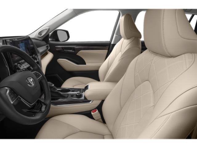2020 Toyota Highlander Base