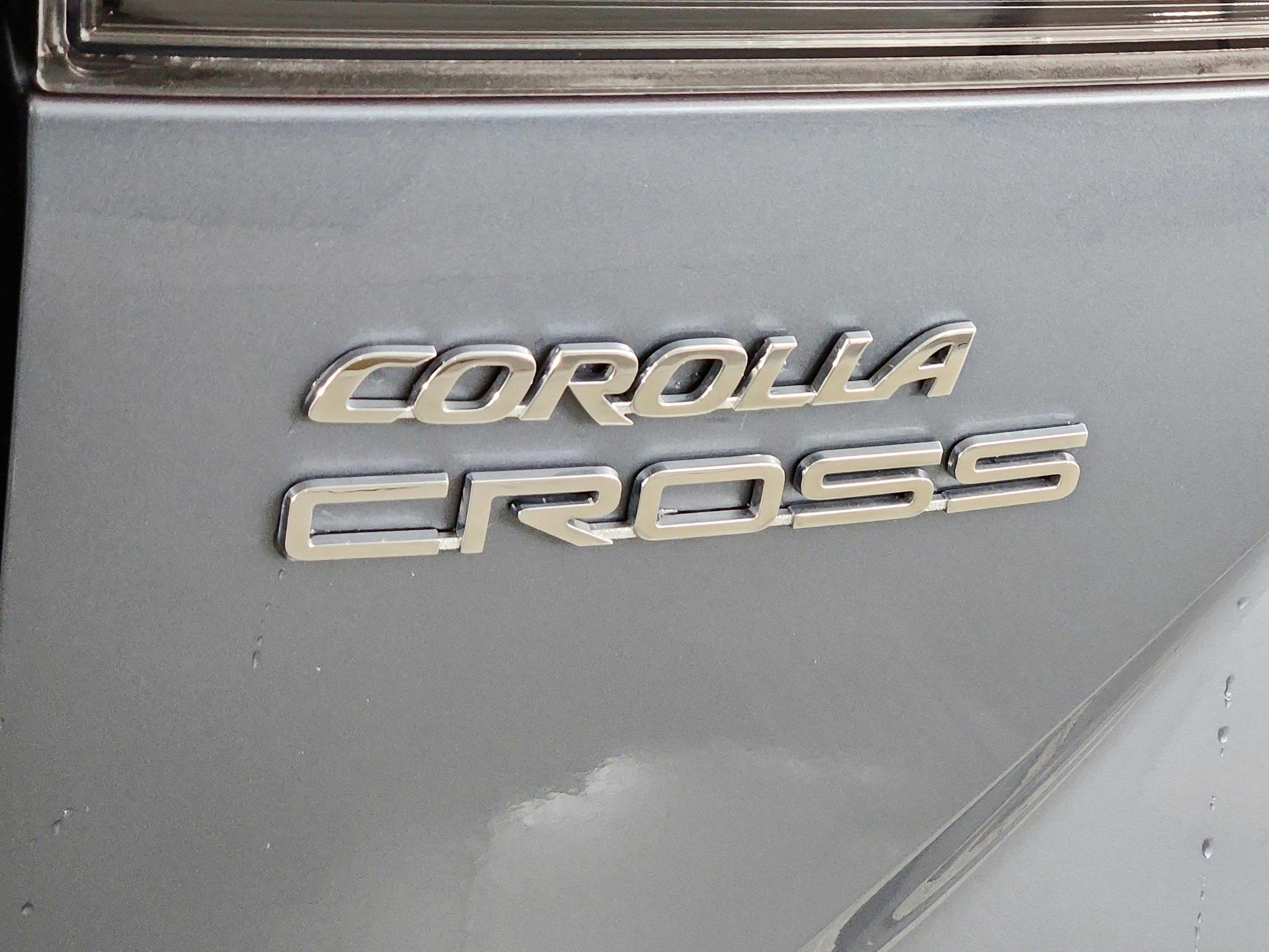 2024 Toyota Corolla Cross XLE
