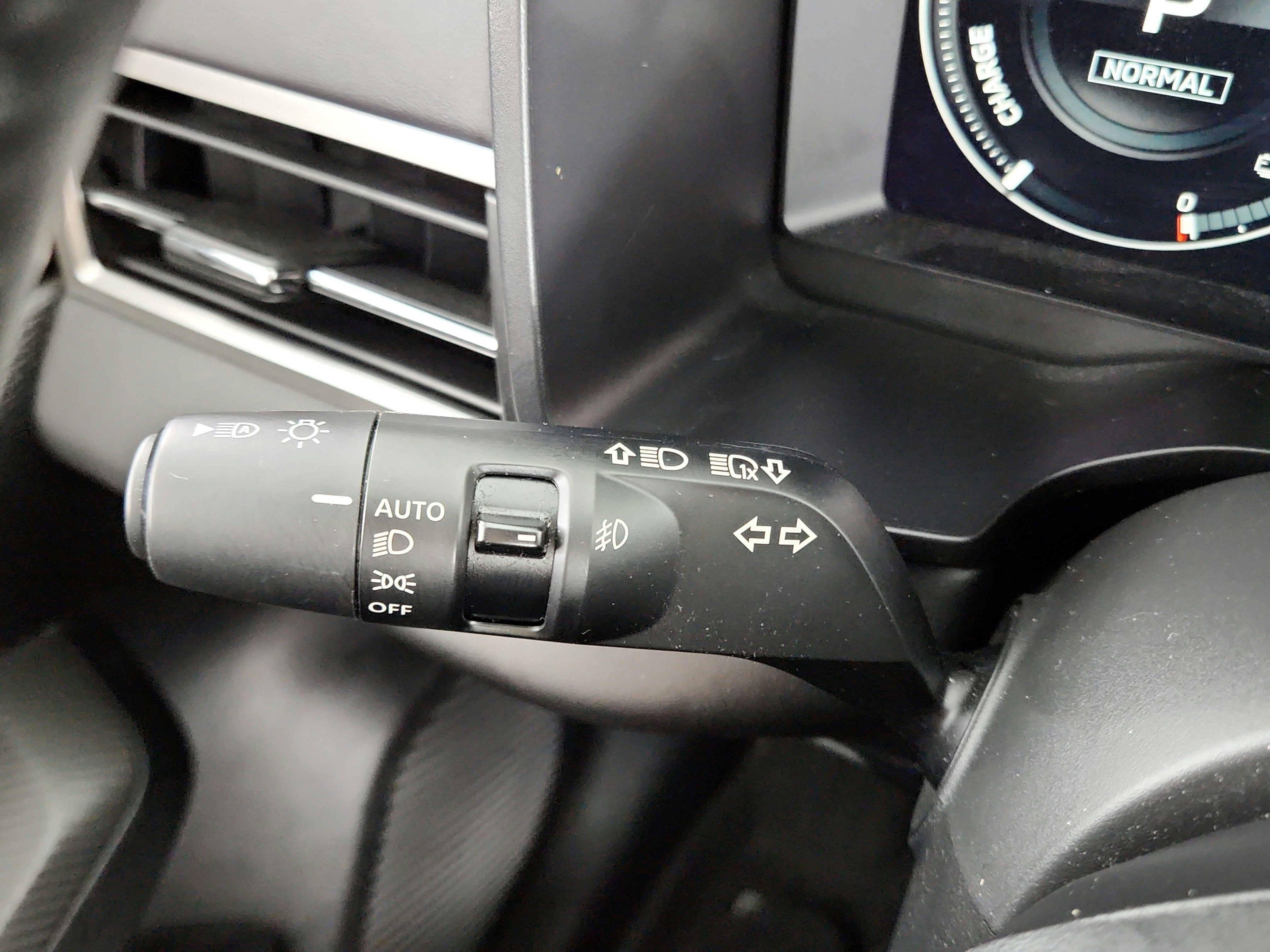 2024 Mitsubishi Outlander PHEV SE S-AWC