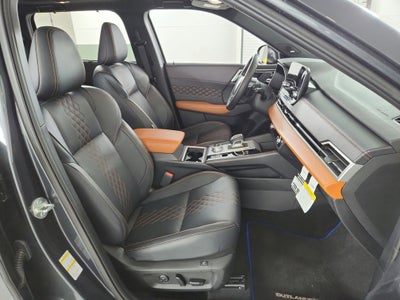 2025 Mitsubishi Outlander PHEV SEL