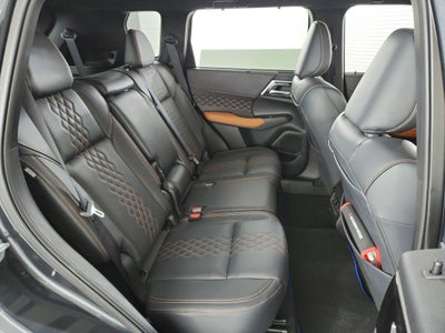2025 Mitsubishi Outlander PHEV SEL