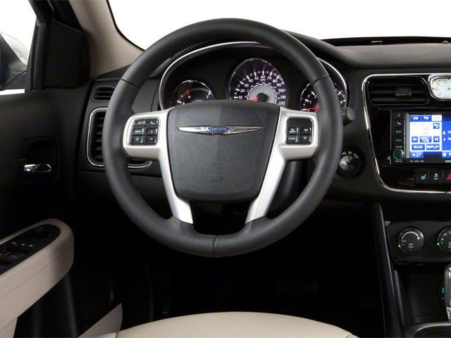 2013 Chrysler 200 Limited