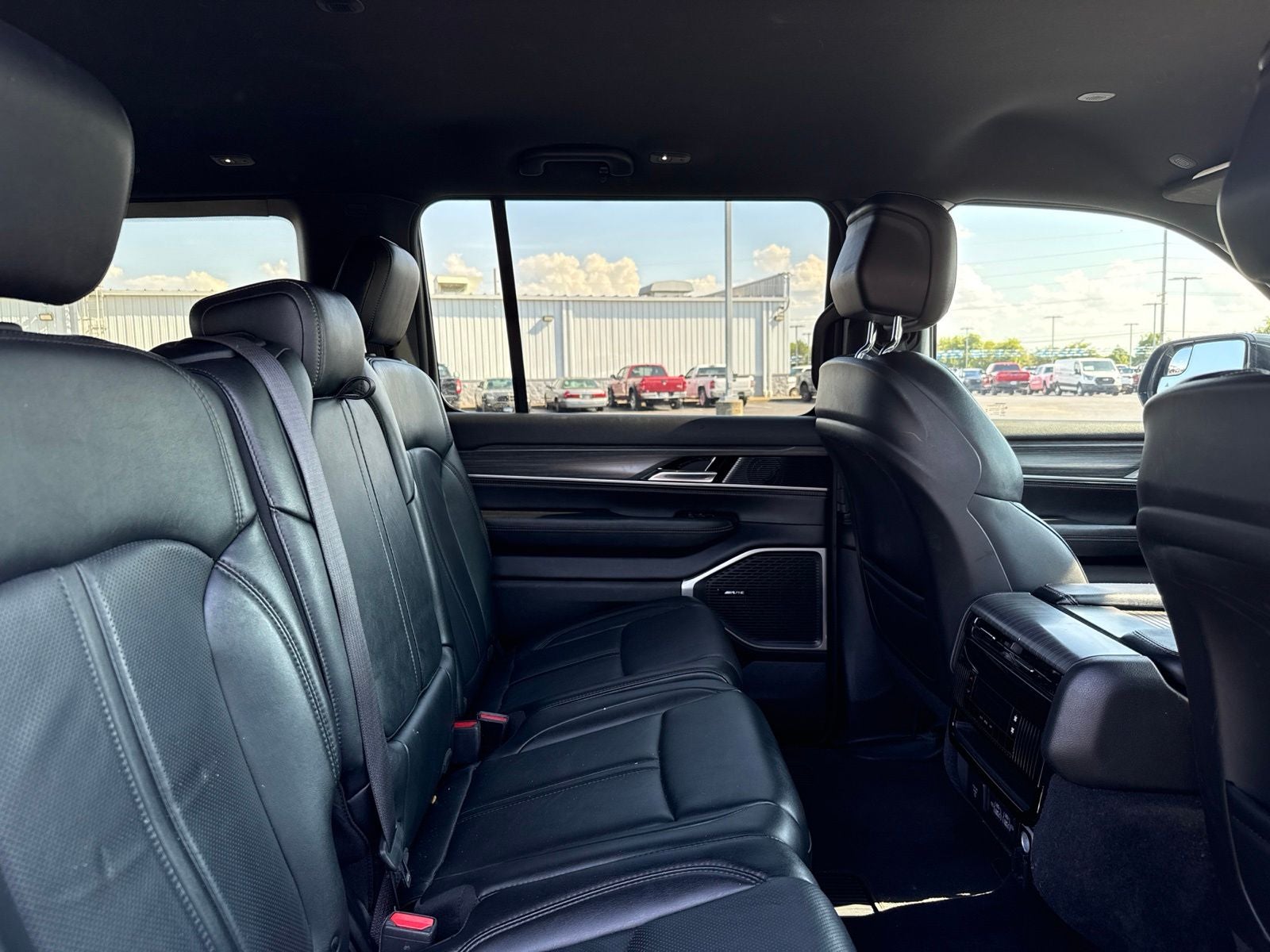 2024 Jeep Wagoneer L Series II