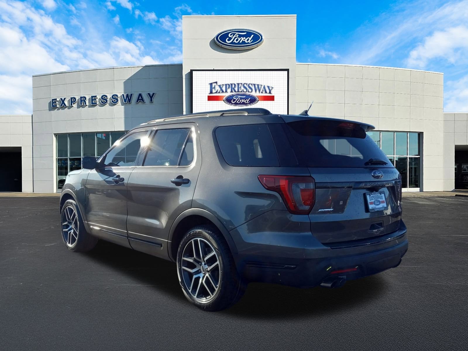 2018 Ford Explorer Sport