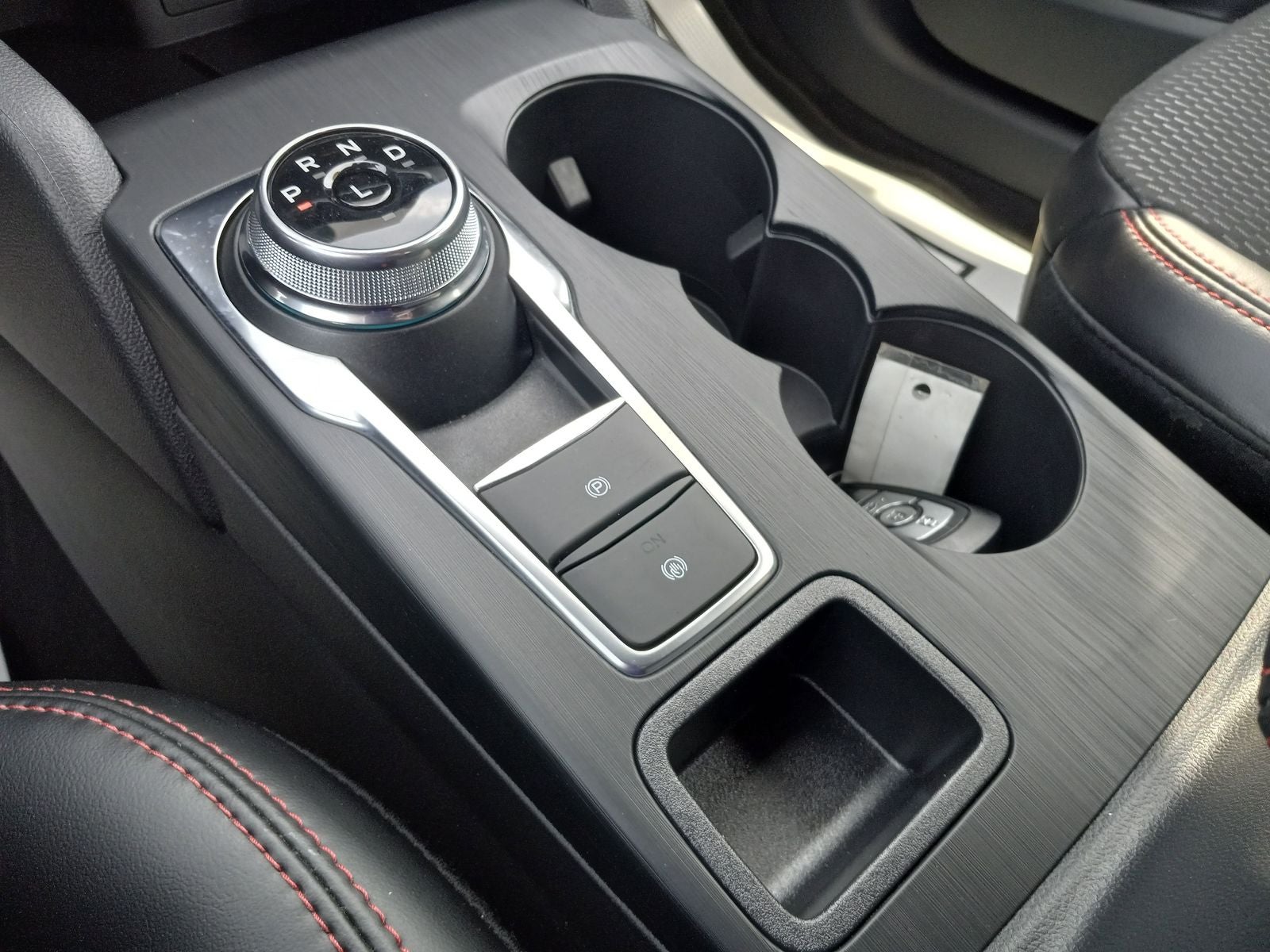 2025 Ford Escape Hybrid ST-Line