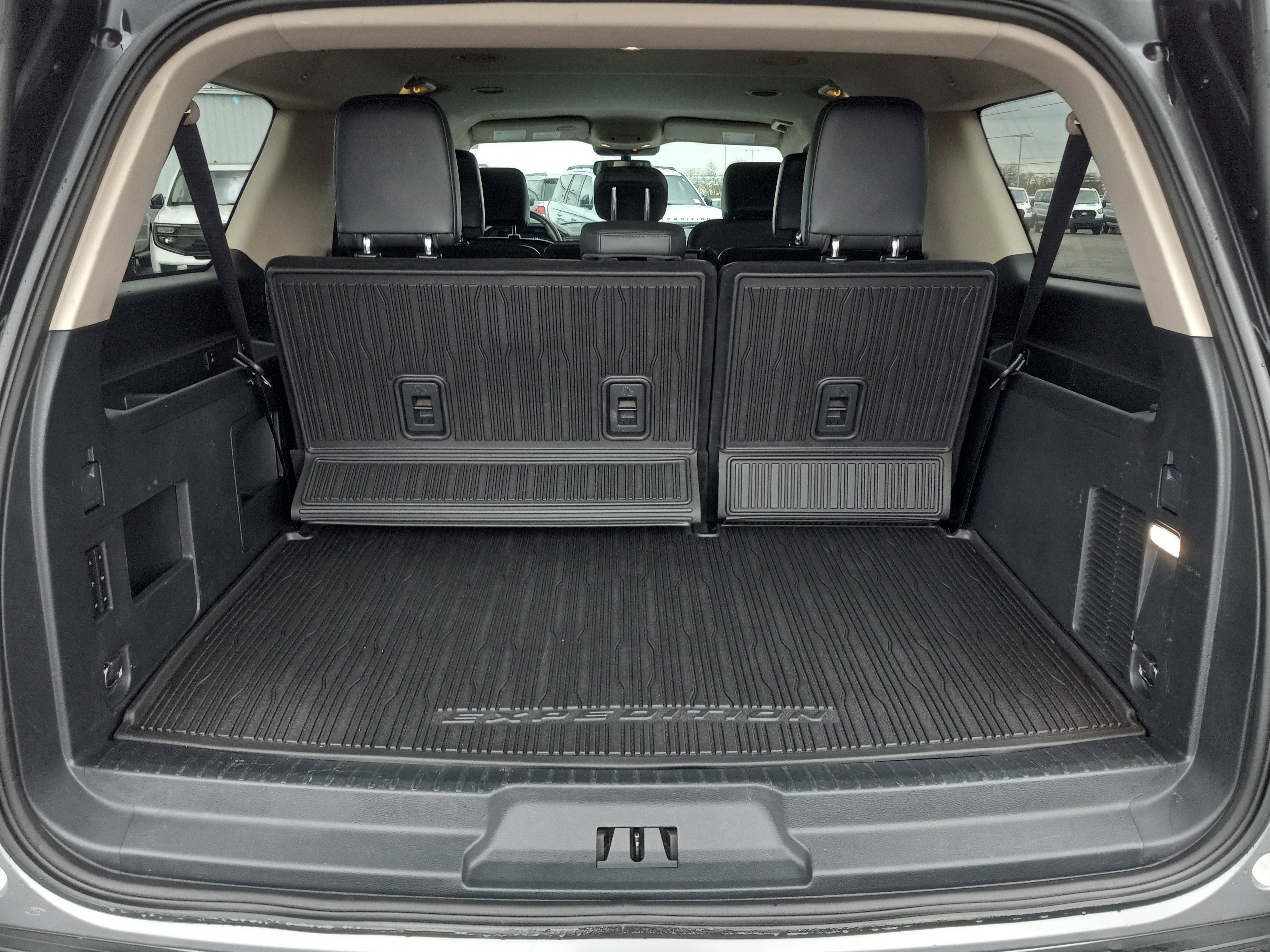 2024 Ford Expedition Max XLT