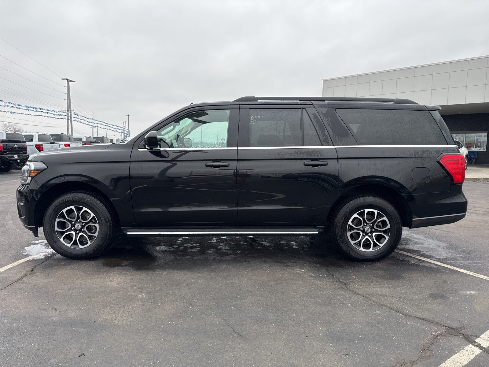 2023 Ford Expedition Max XLT