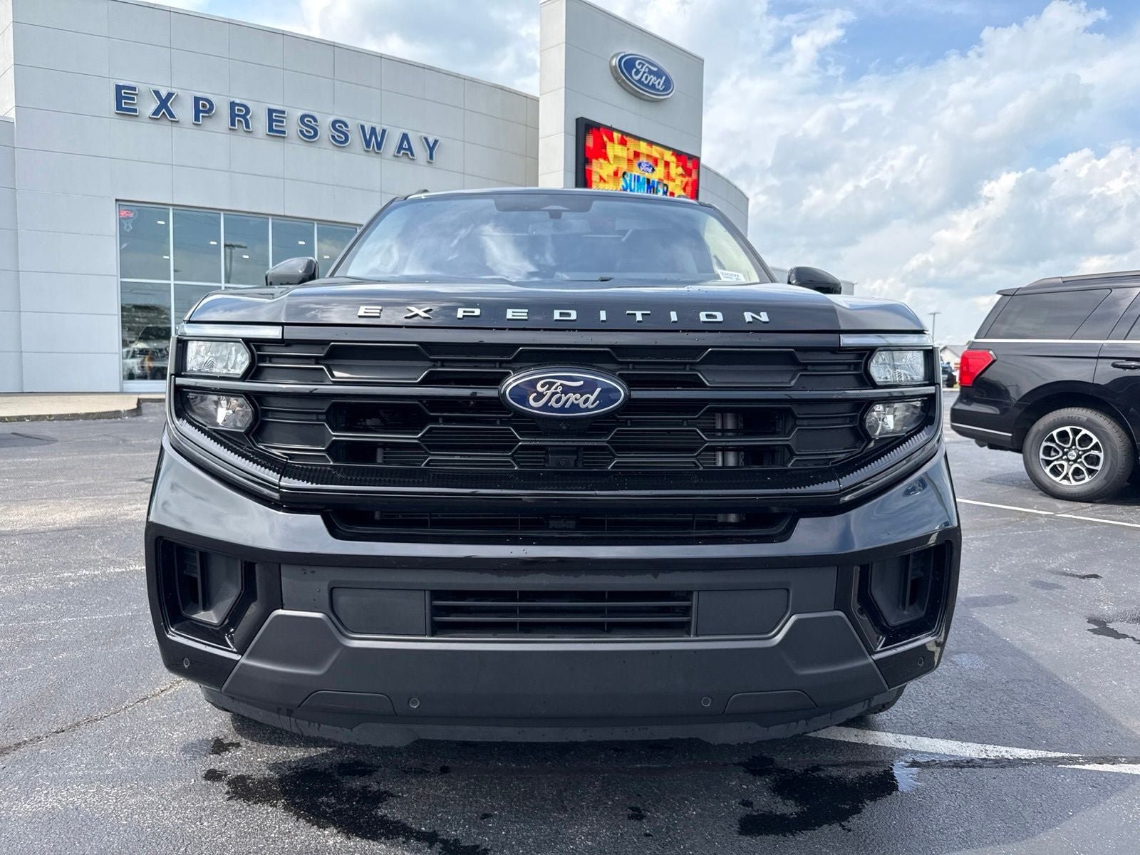 2025 Ford Expedition Active