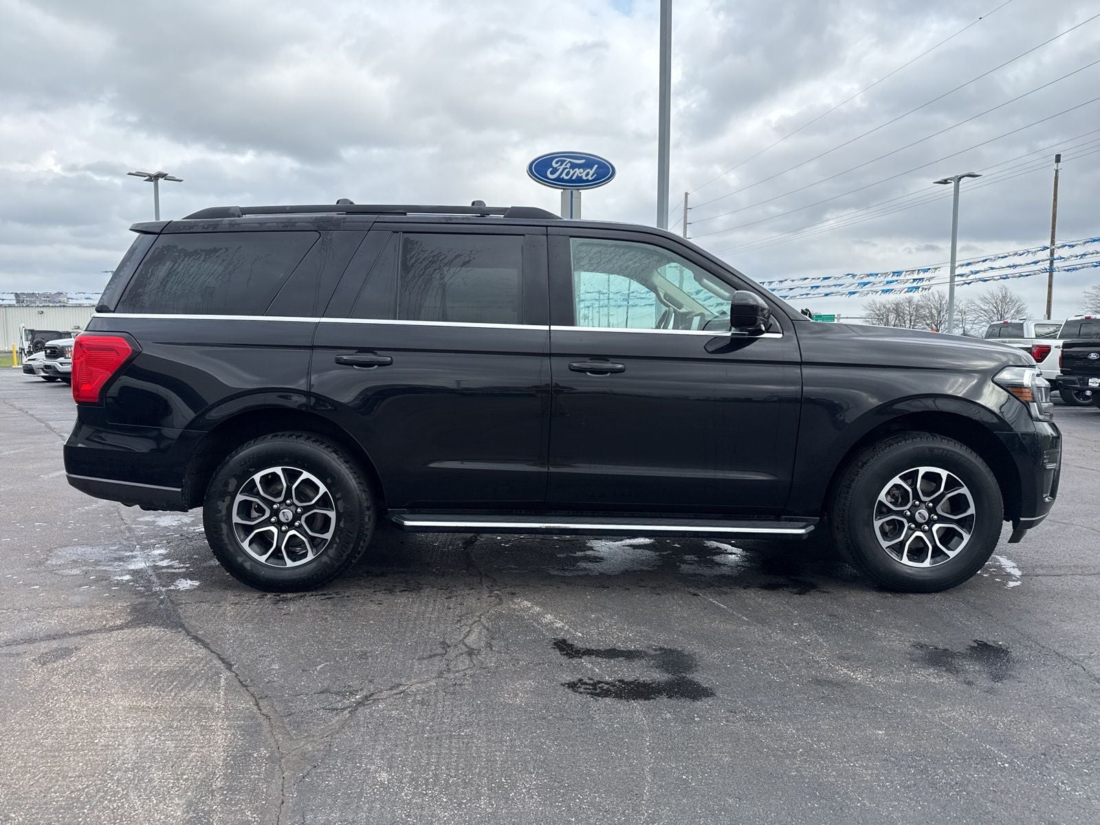 2023 Ford Expedition XLT