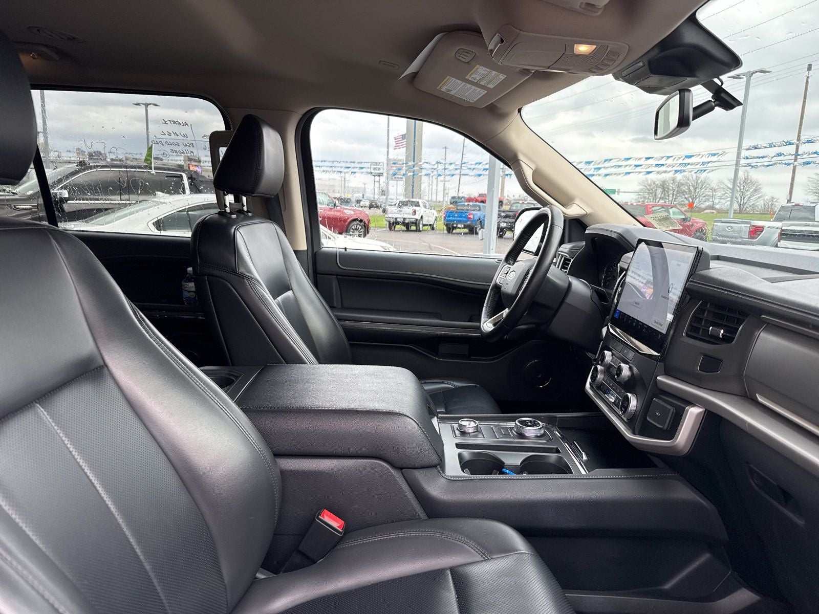 2023 Ford Expedition XLT