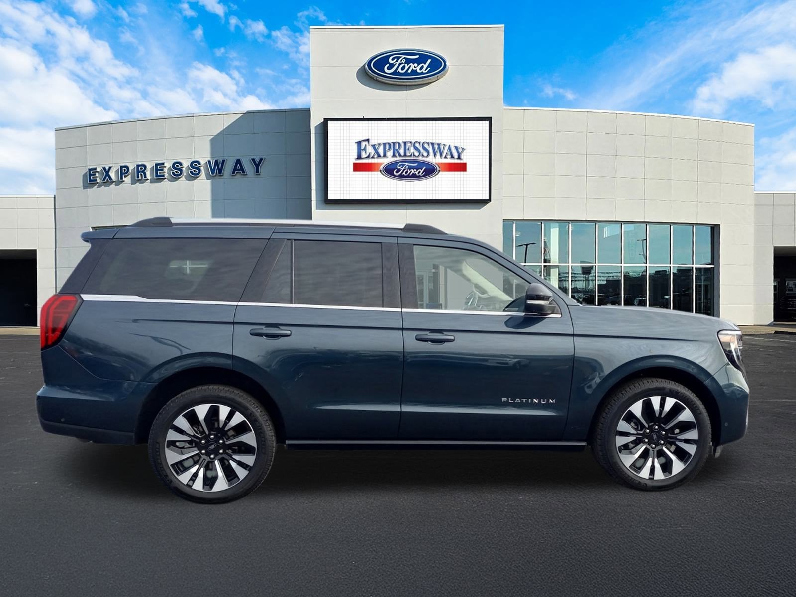 2025 Ford Expedition Platinum
