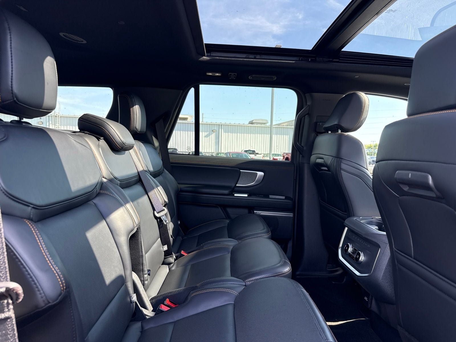 2025 Ford Expedition Tremor