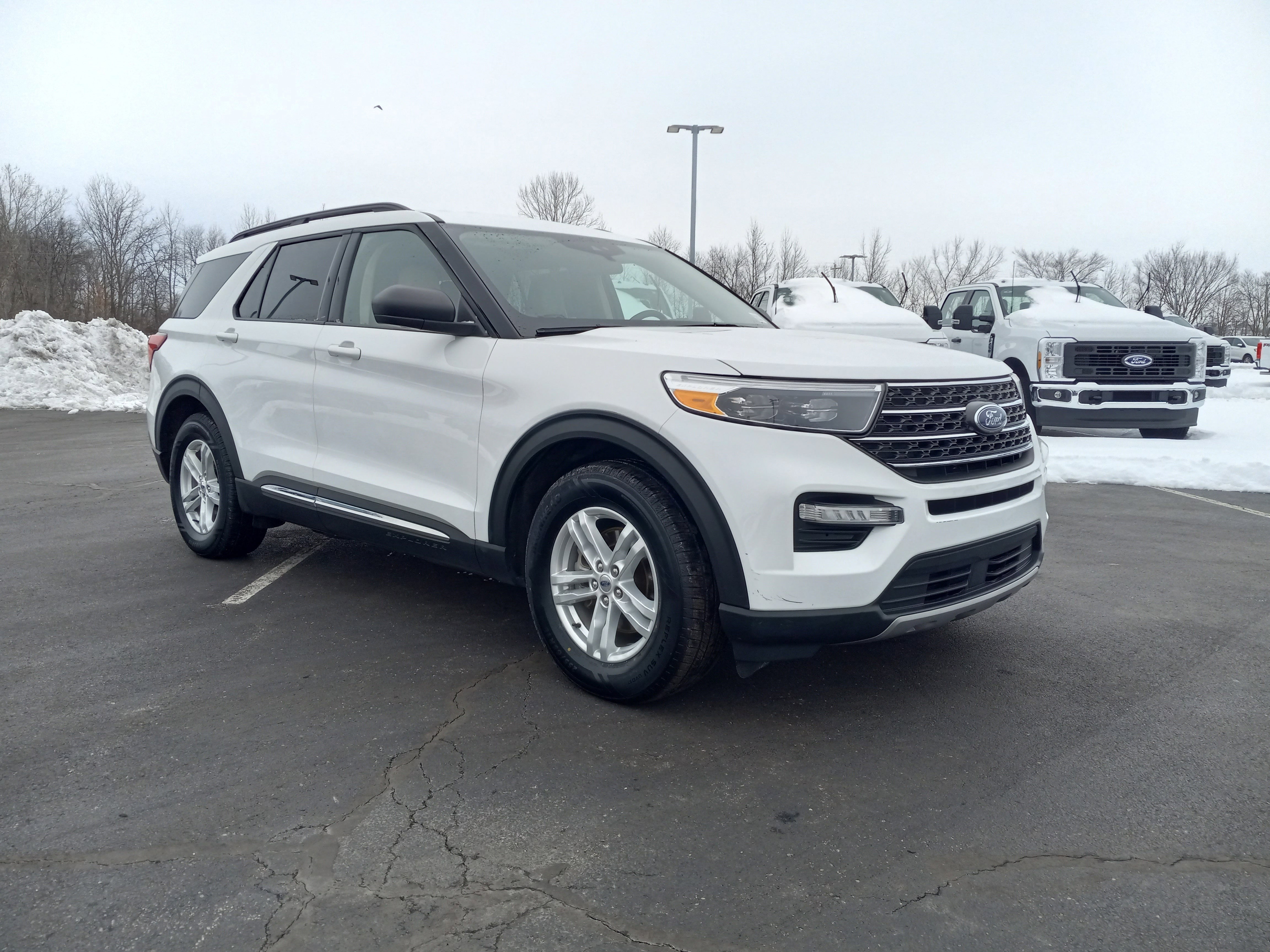 2024 Ford Explorer XLT