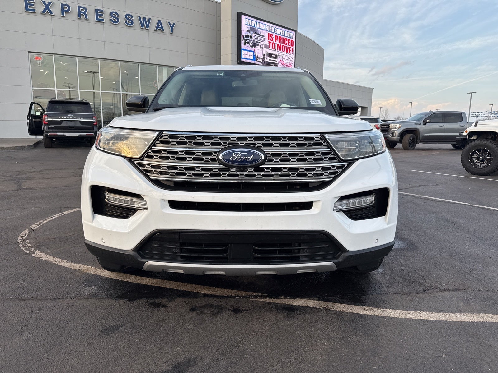 2023 Ford Explorer Limited