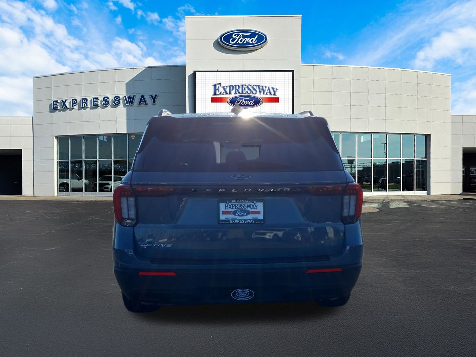 2025 Ford Explorer Active