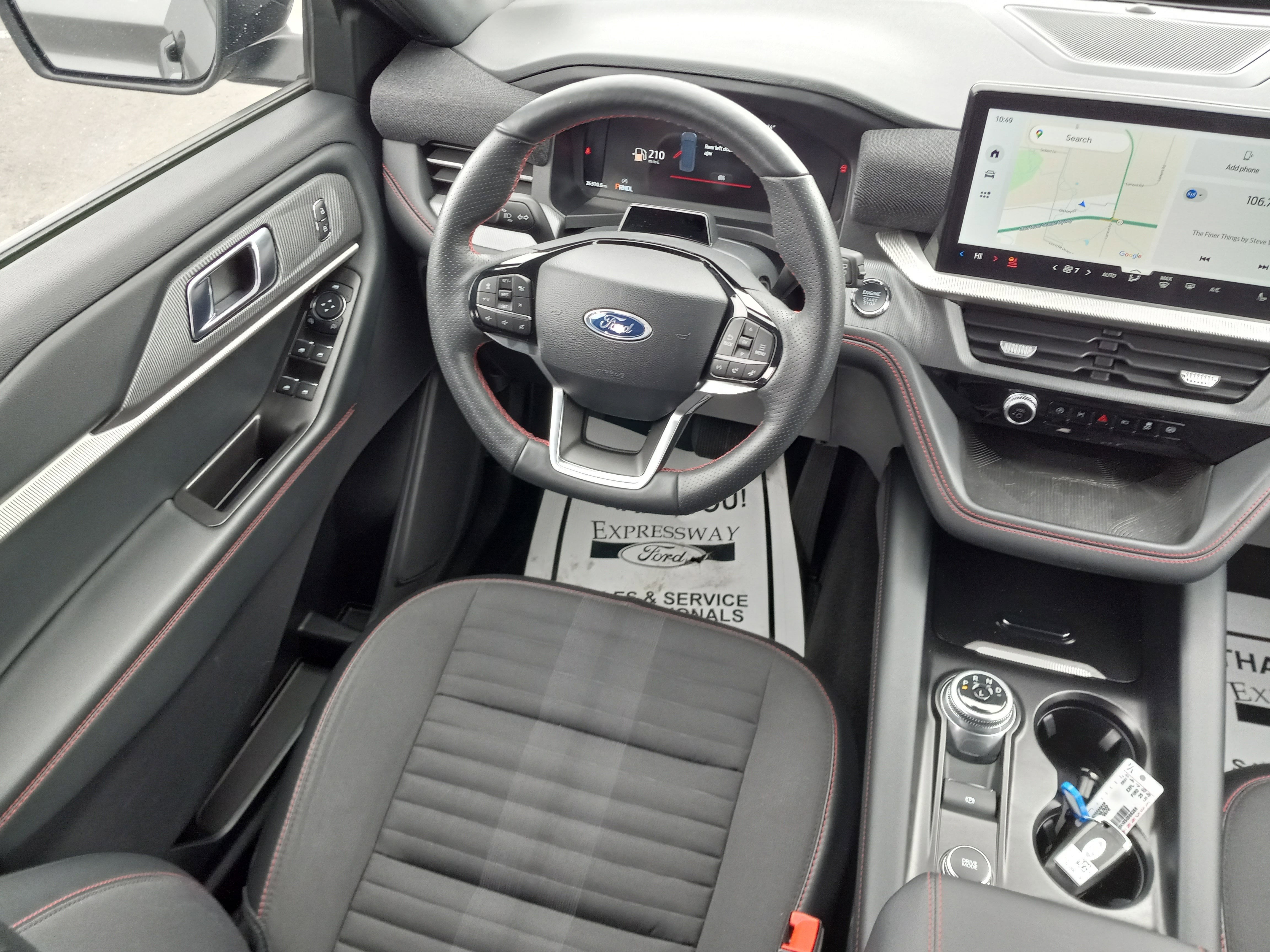 2025 Ford Explorer ST-Line