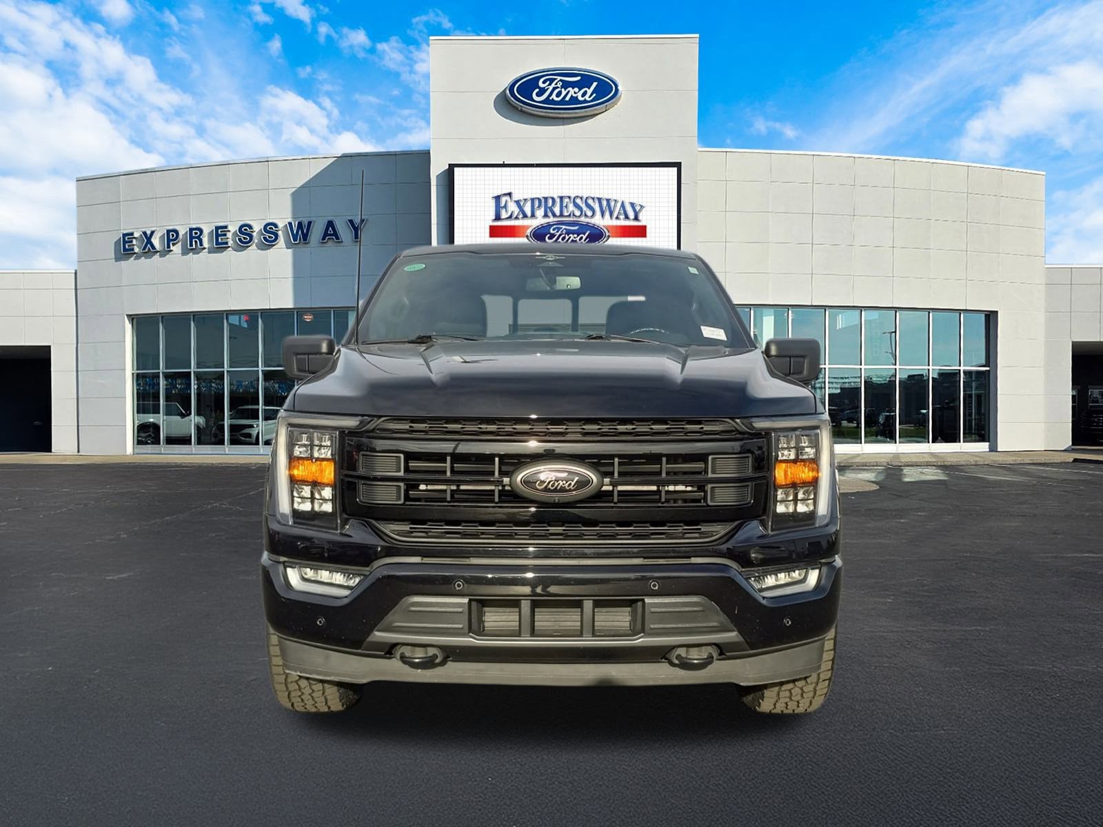 2023 Ford F-150 XLT 4WD SuperCrew 5.5' Box