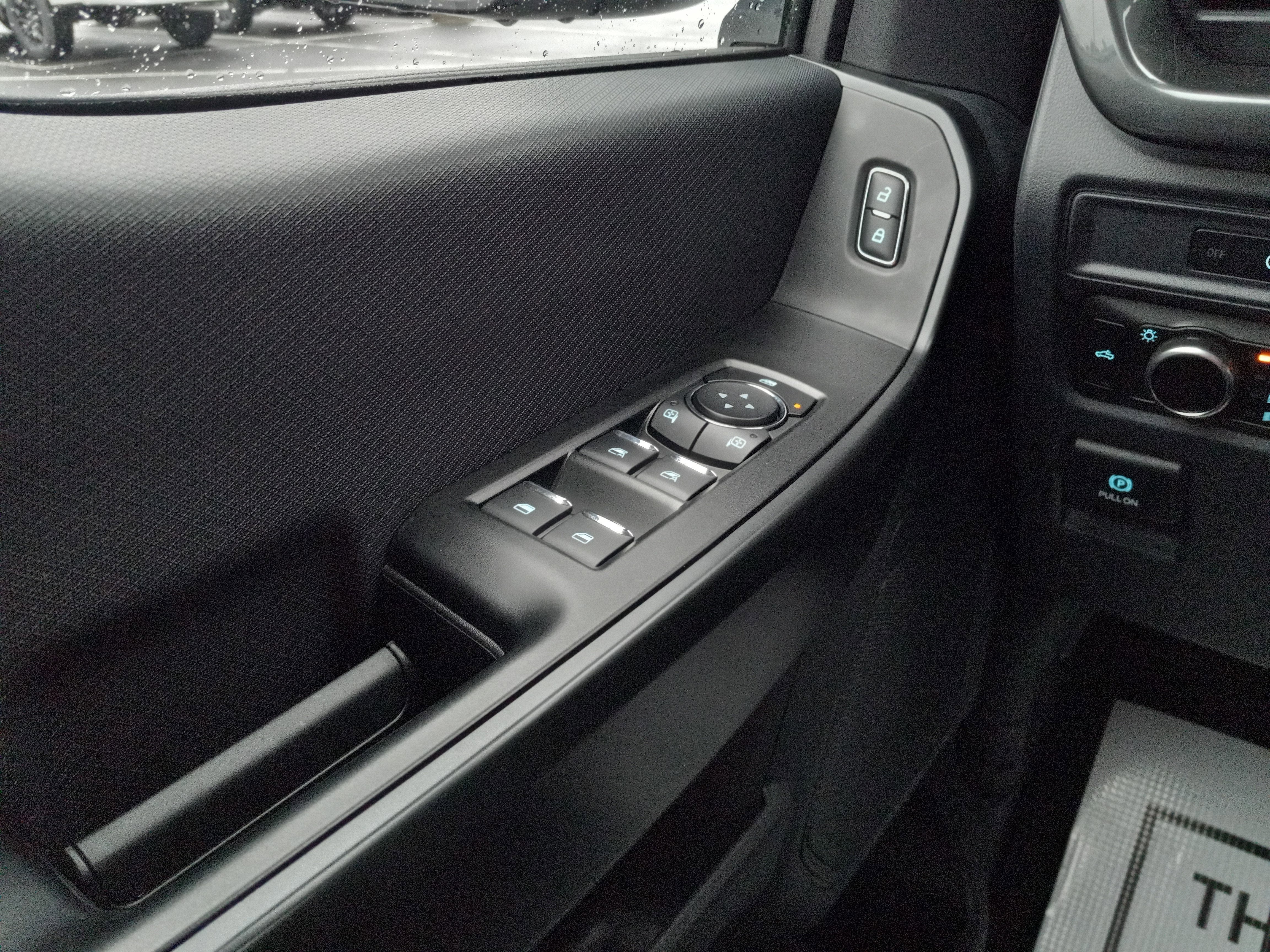 2025 Ford F-150 STX 2WD SuperCrew 5.5' Box