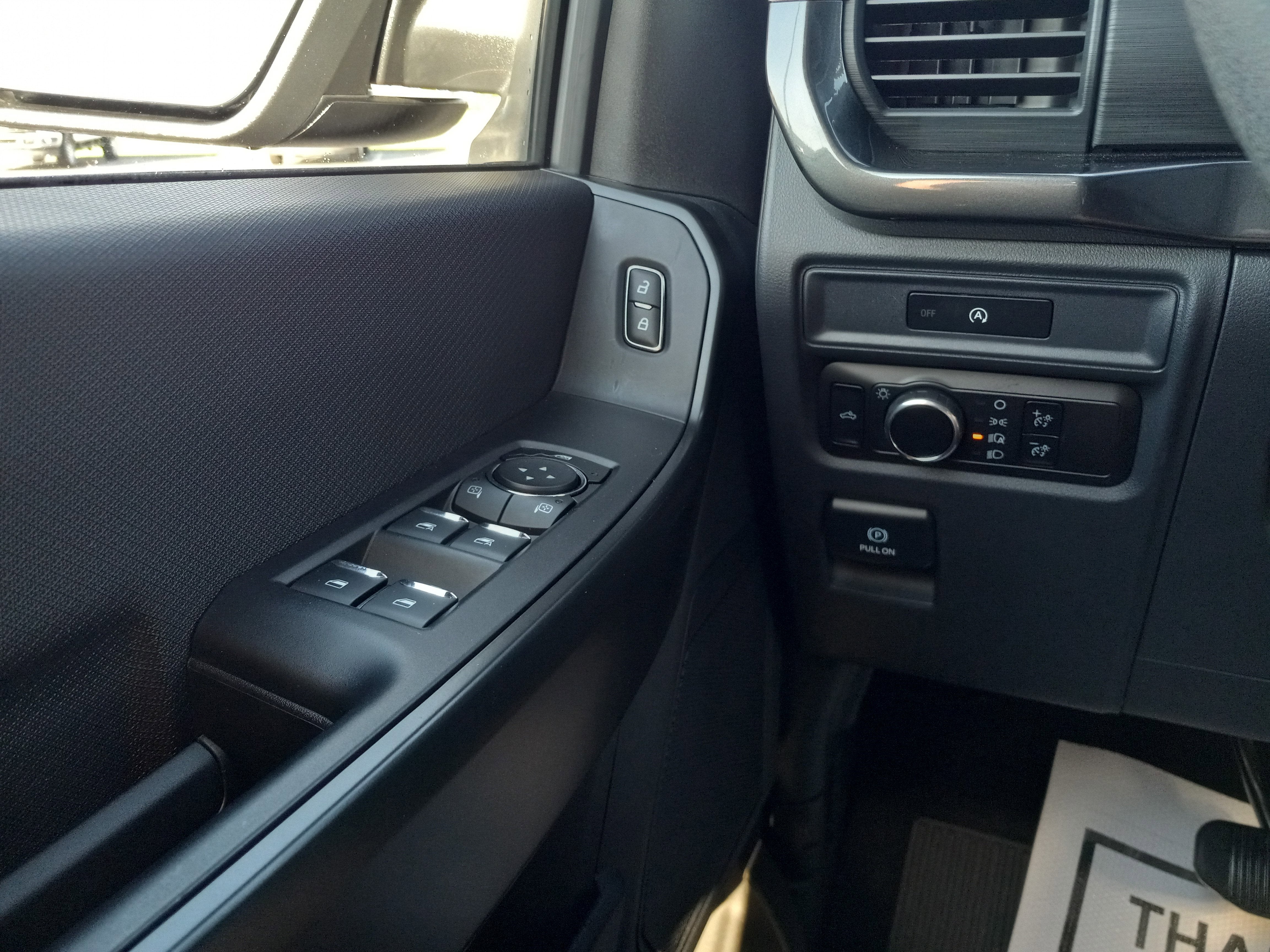 2025 Ford F-150 STX 2WD SuperCrew 5.5' Box