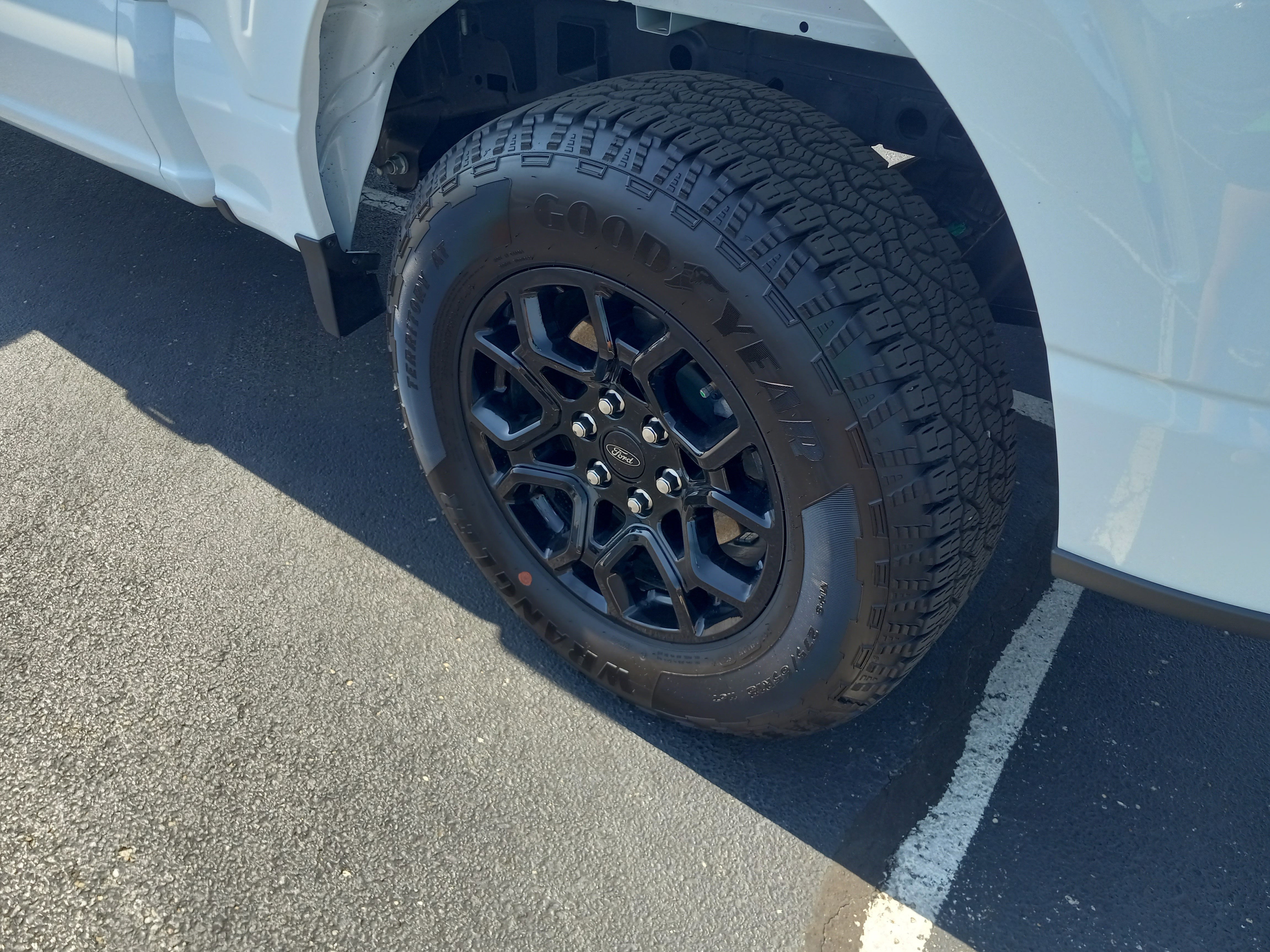 2025 Ford F-150 STX 4WD SuperCrew 5.5' Box