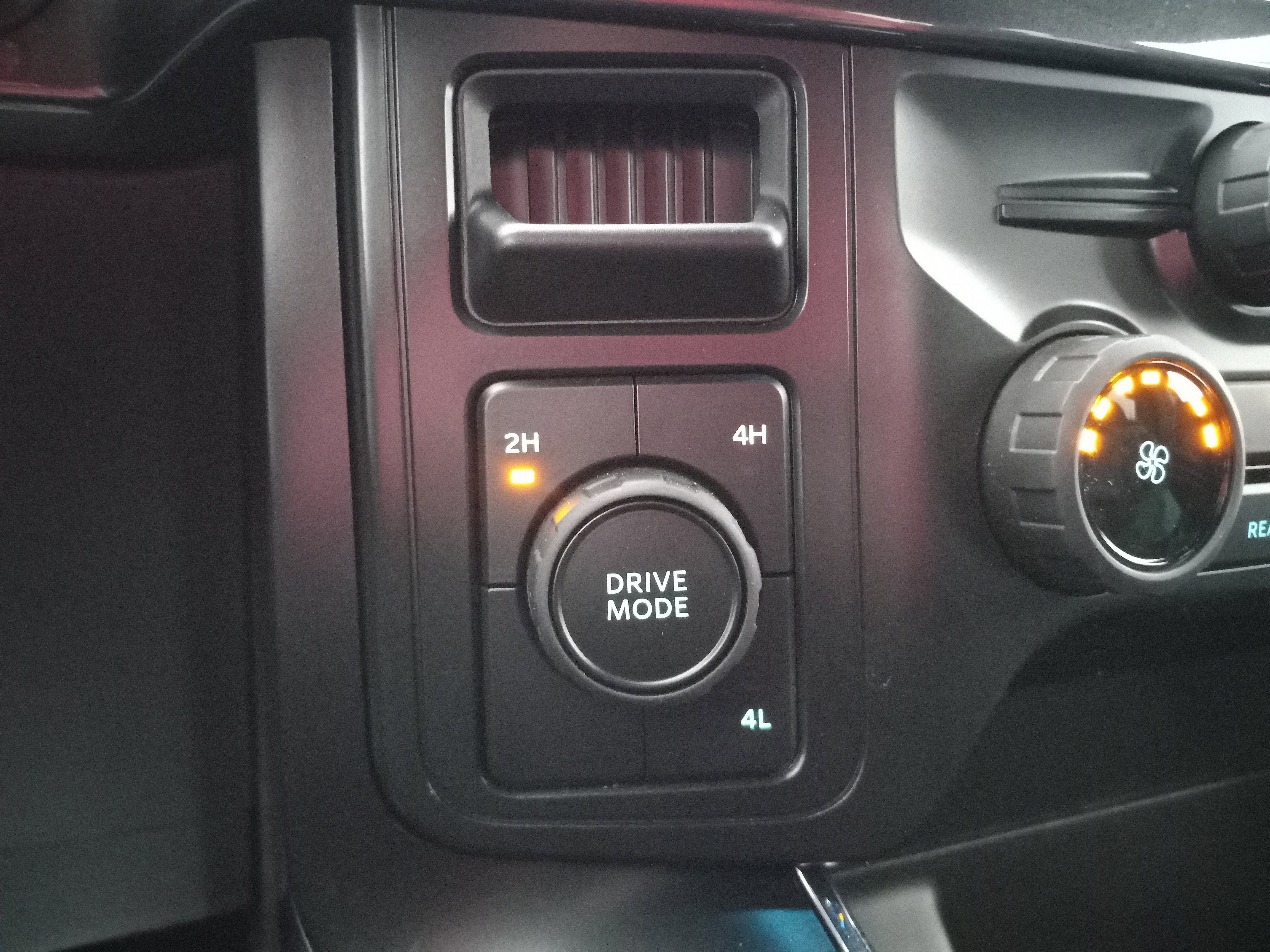 2025 Ford F-150 STX 4WD SuperCrew 5.5' Box