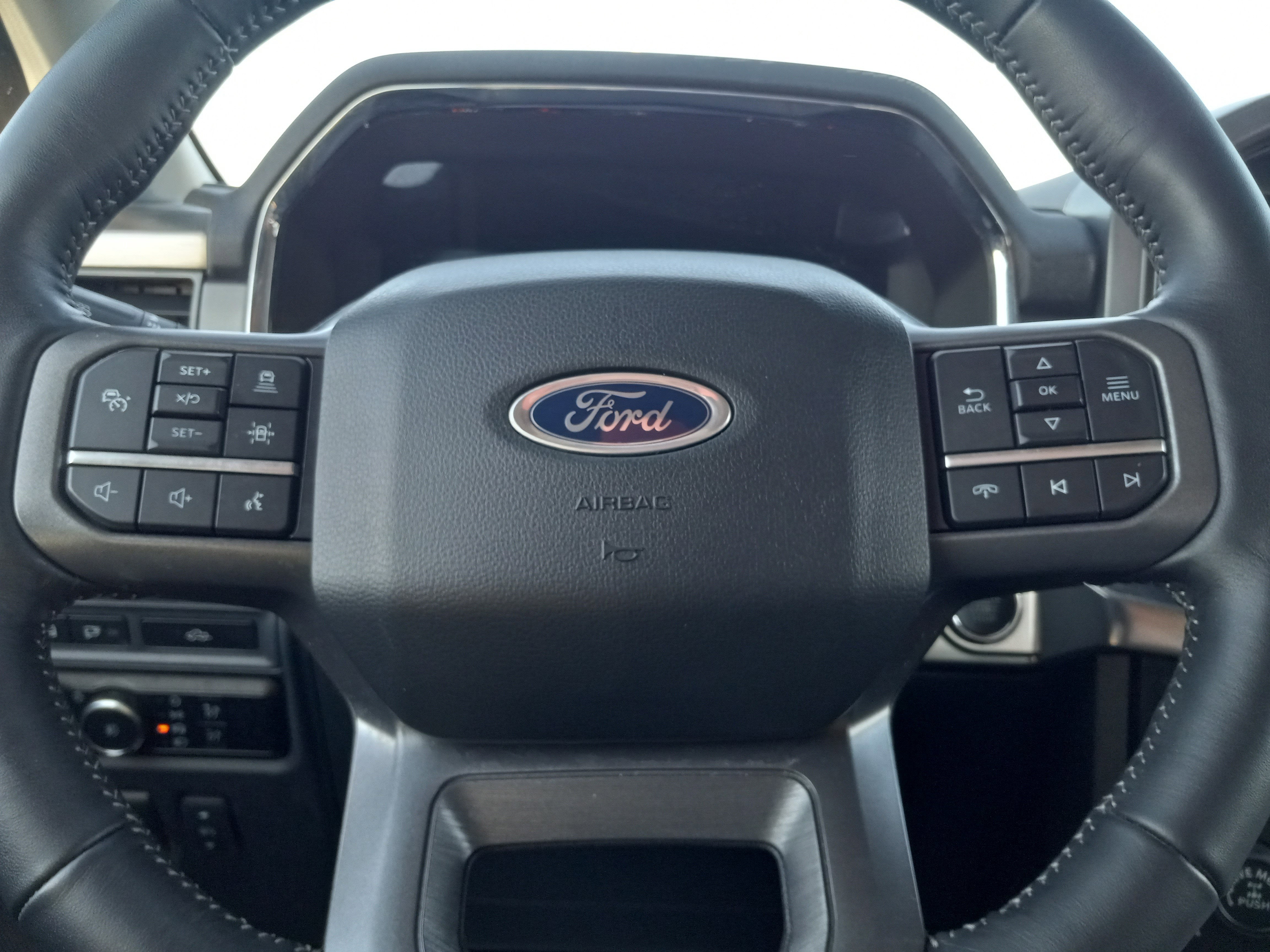 2023 Ford F-150 LARIAT 4WD SuperCrew 5.5' Box