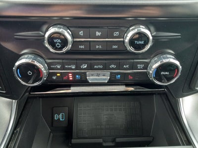 2022 Ford F-150 Platinum 4WD SuperCrew 5.5' Box