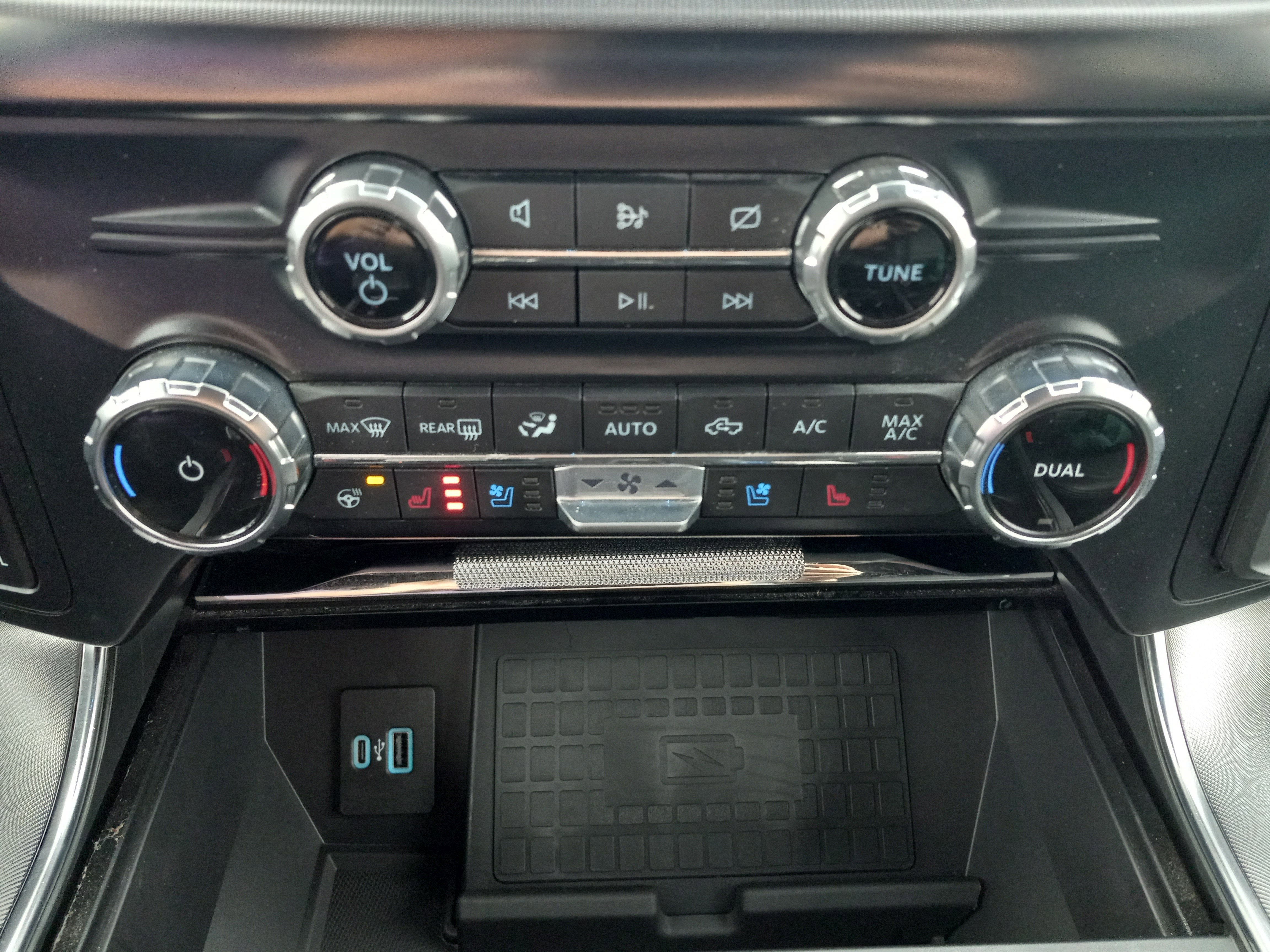 2022 Ford F-150 Platinum 4WD SuperCrew 5.5' Box