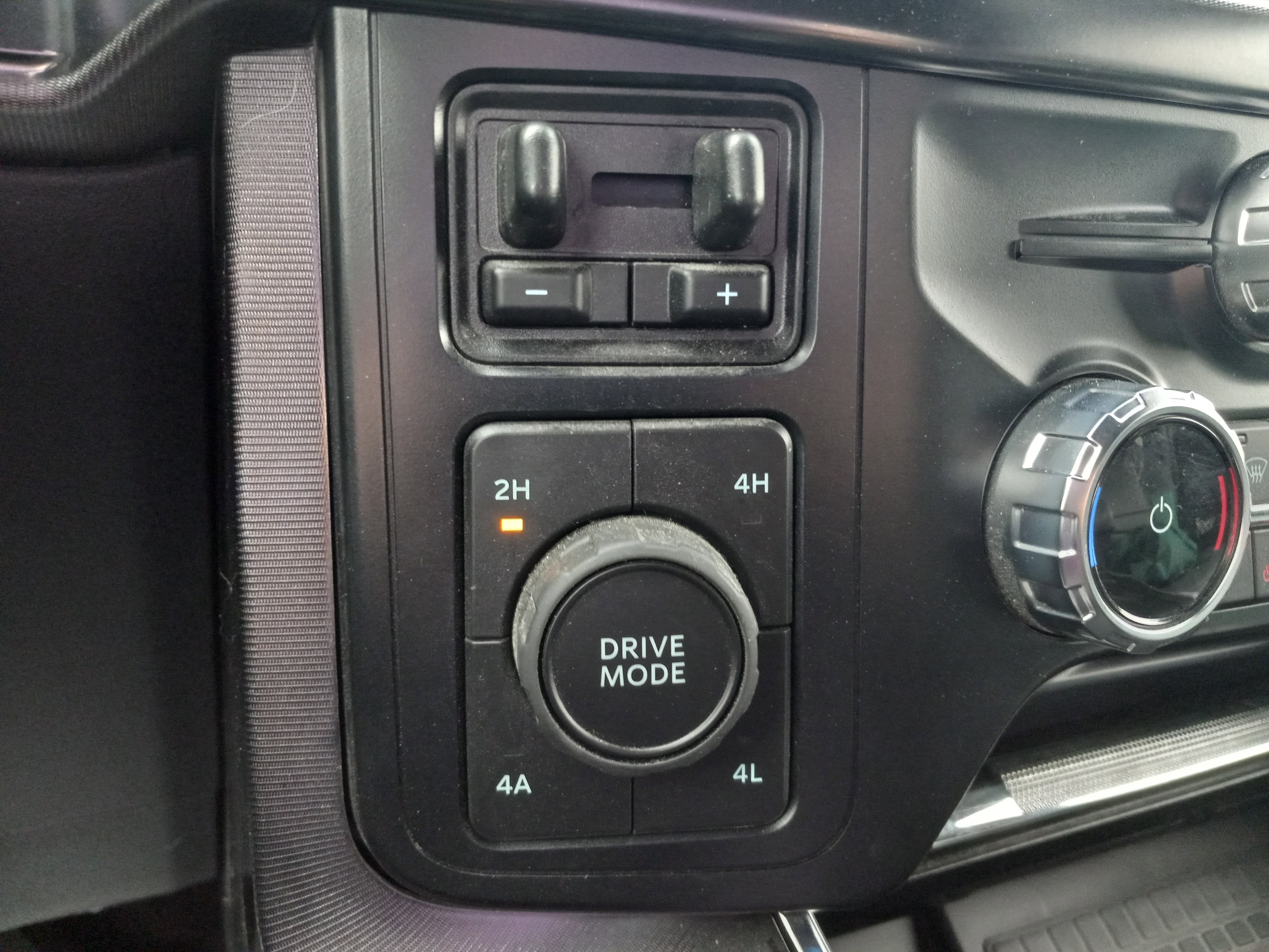 2022 Ford F-150 Platinum 4WD SuperCrew 5.5' Box