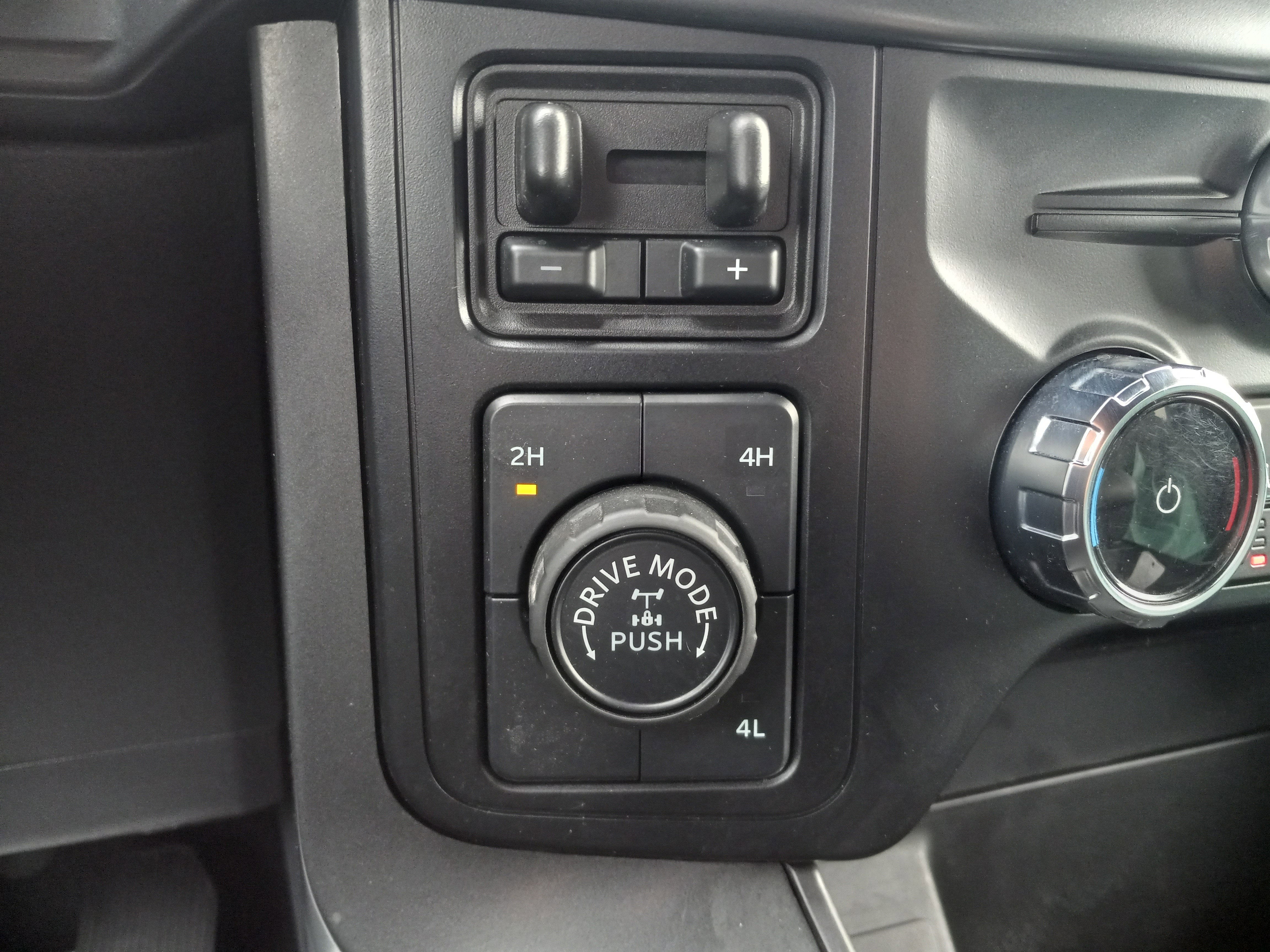 2024 Ford F-150 XLT 4WD SuperCrew 5.5' Box