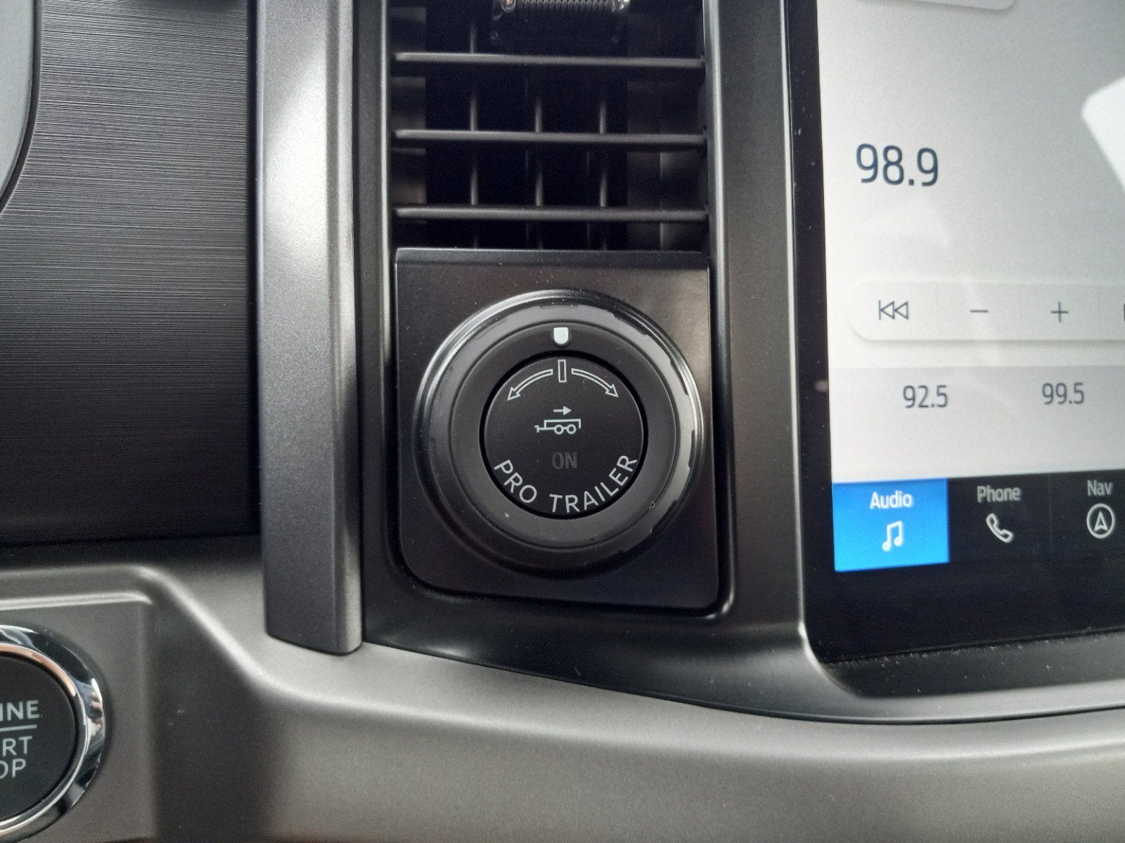 2024 Ford F-150 XLT 4WD SuperCrew 5.5' Box