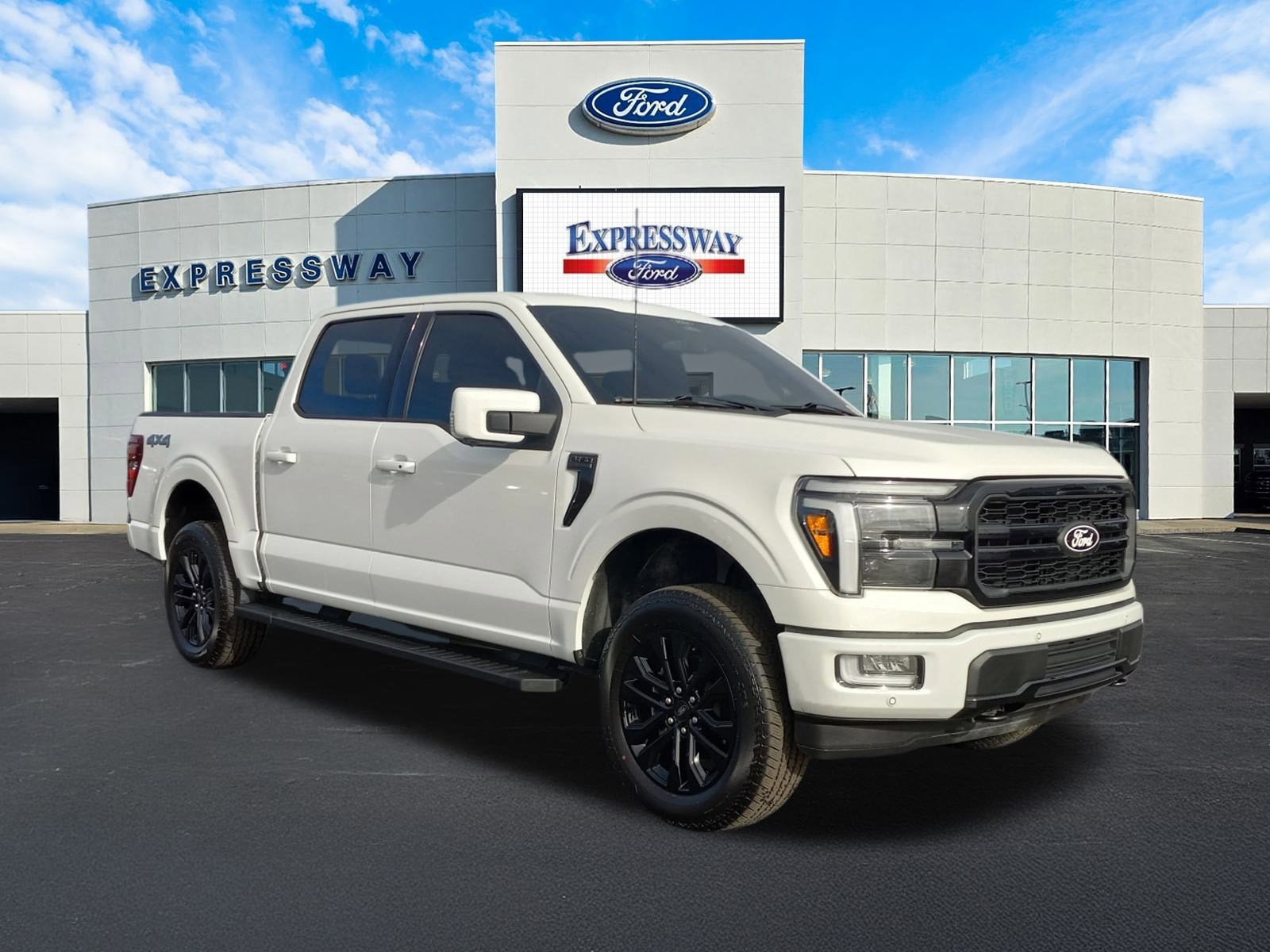 2024 Ford F-150 LARIAT 4WD SuperCrew 5.5' Box