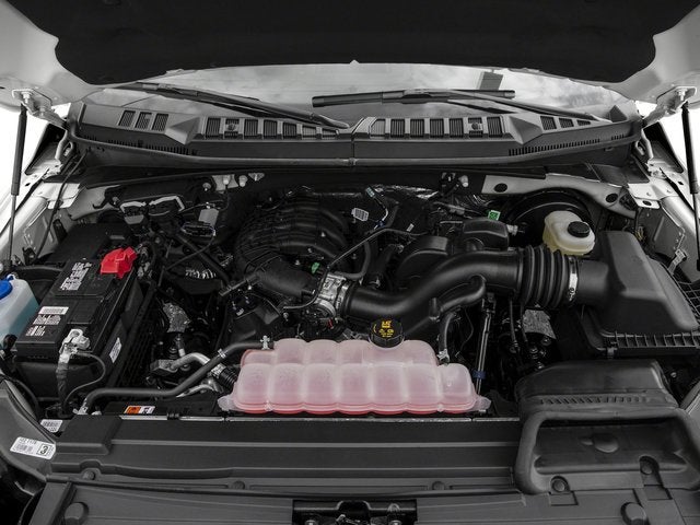 2016 Ford F-150 2WD Reg Cab 122.5" XL