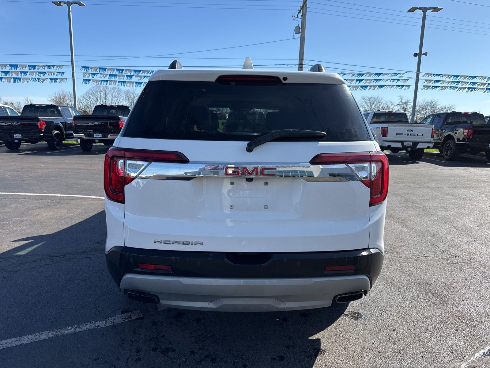 2022 GMC Acadia SLE