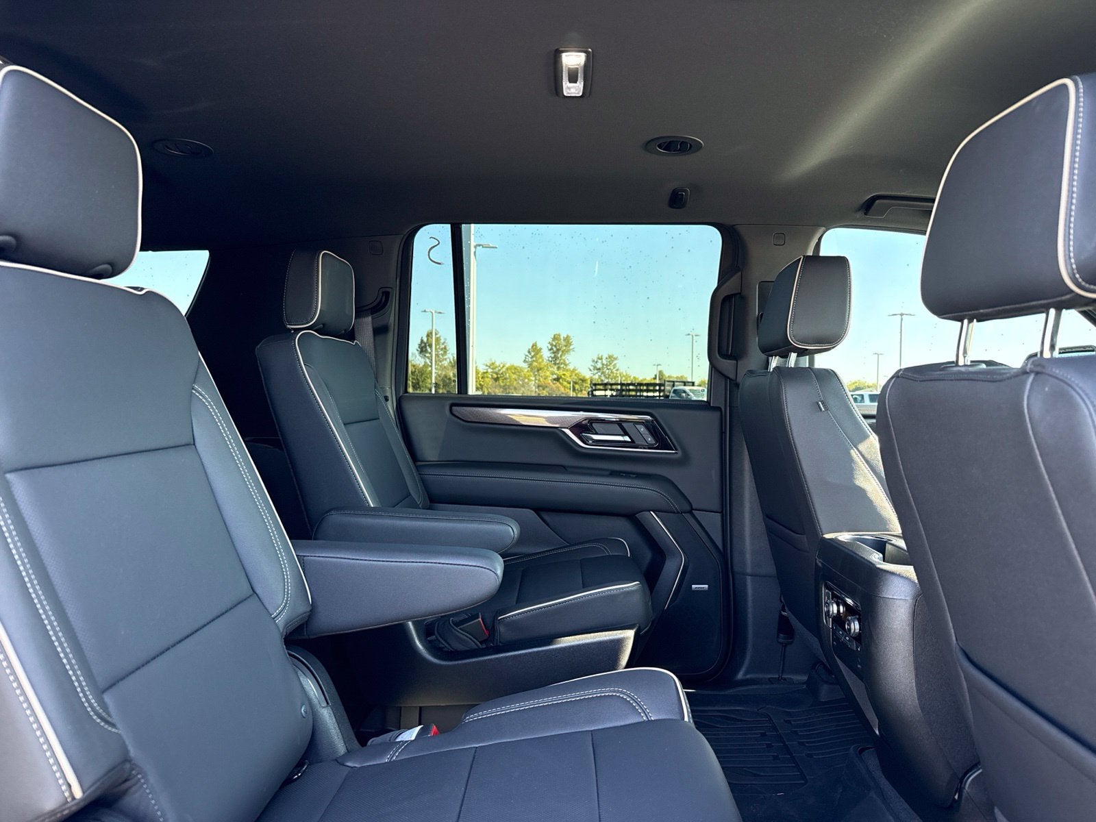 2025 GMC Yukon XL Elevation