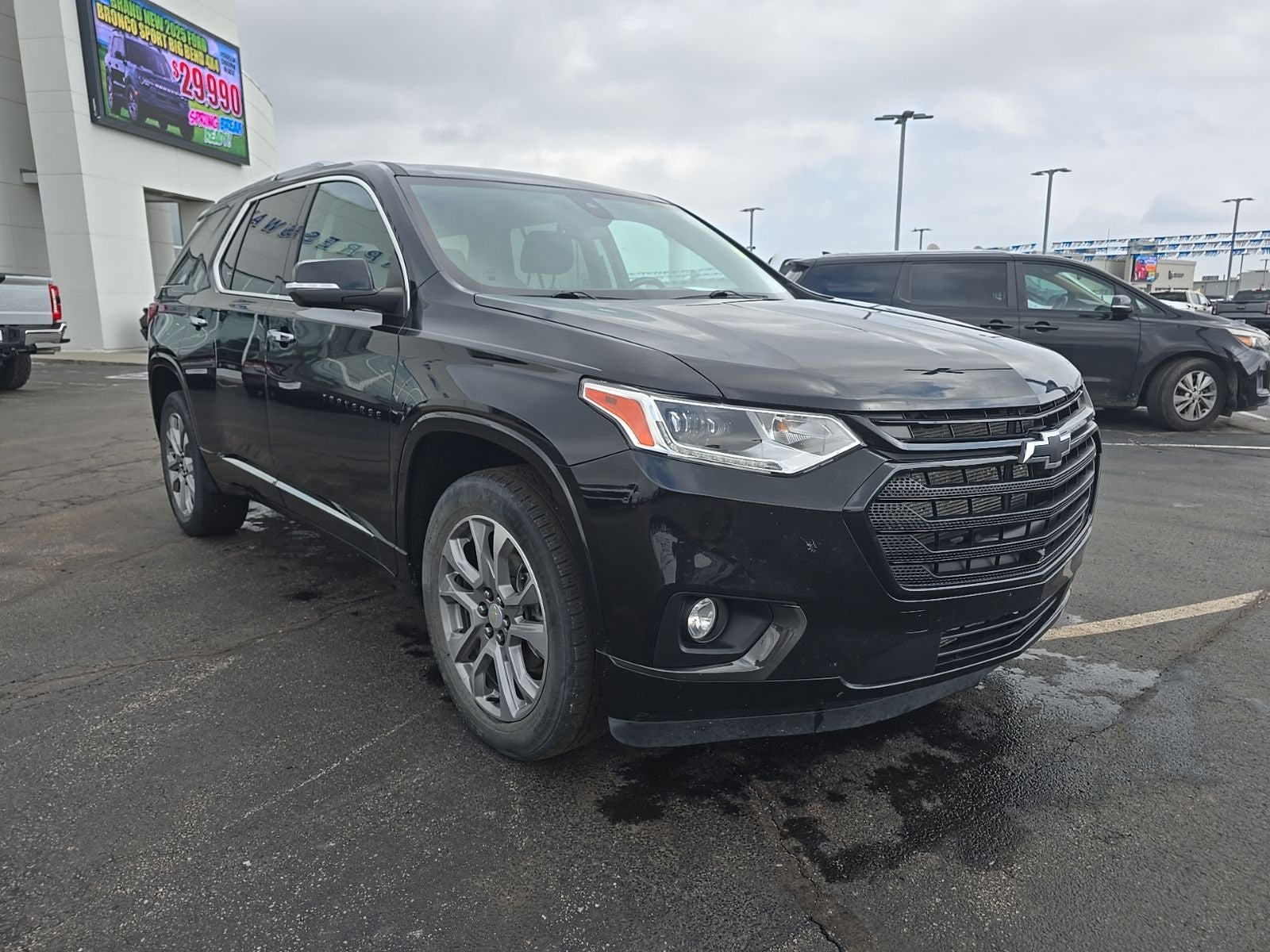 2021 Chevrolet Traverse Premier