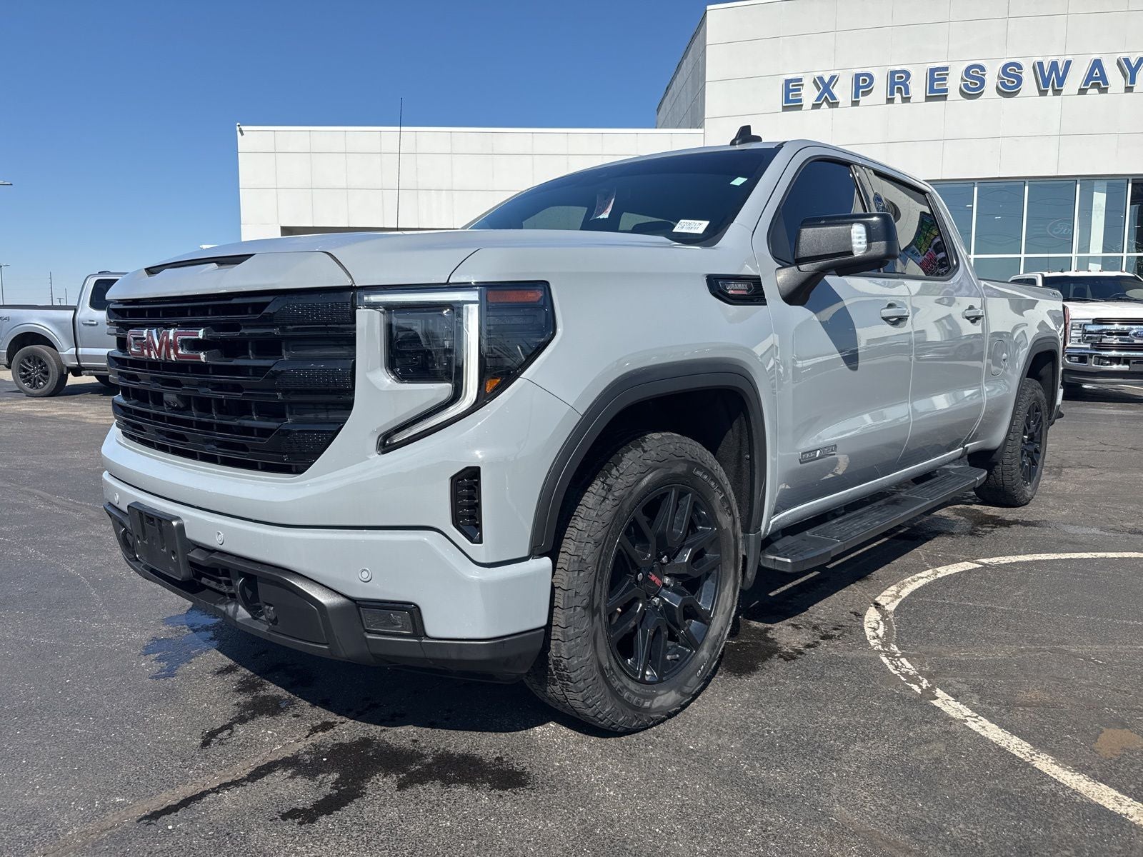 2024 GMC Sierra 1500 Elevation