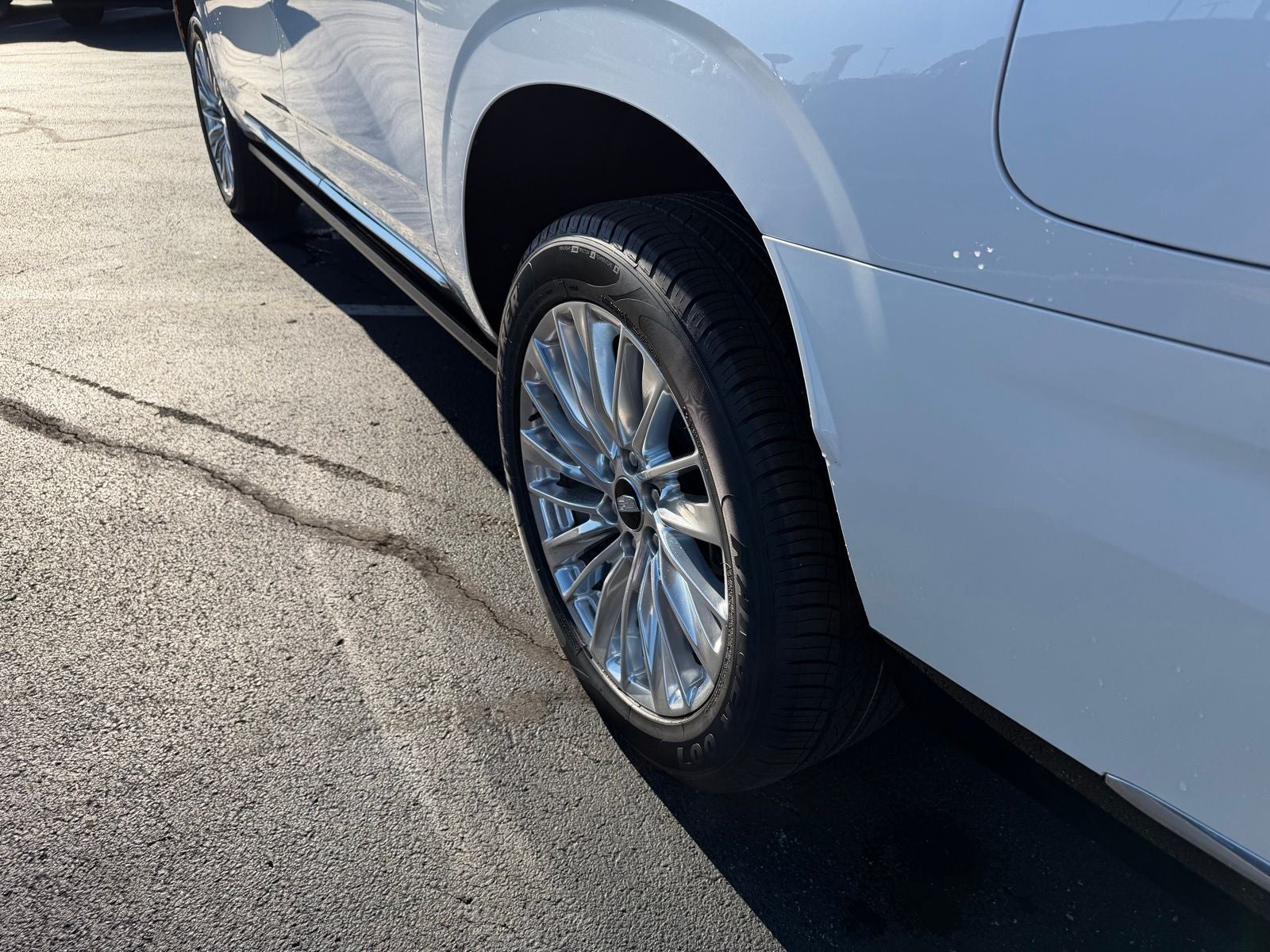 2025 Cadillac Escalade ESV Premium