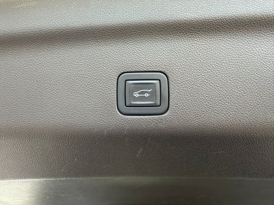 2025 Cadillac Escalade ESV Premium