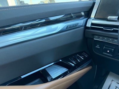 2025 Cadillac Escalade ESV Premium