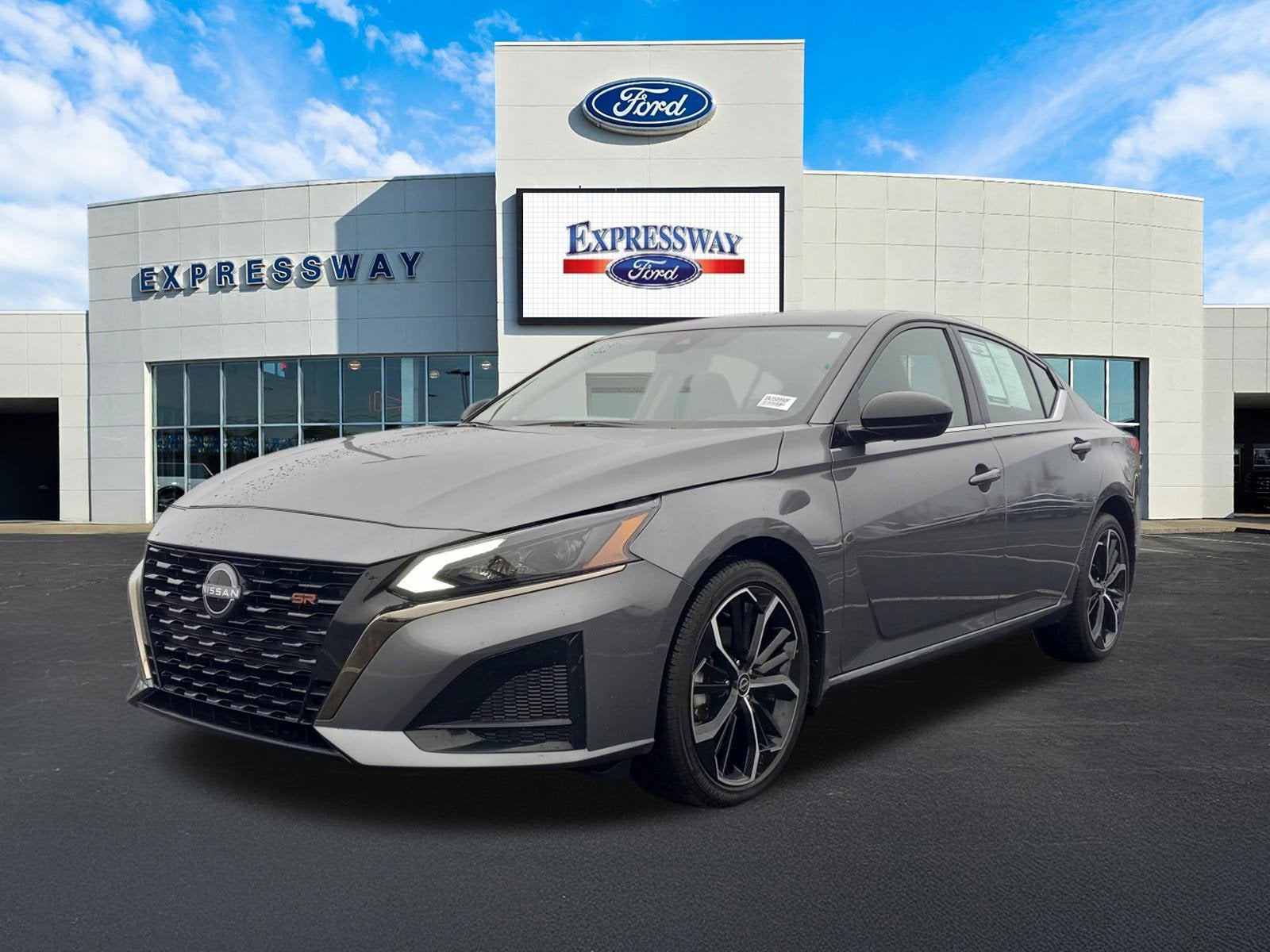 2025 Nissan Altima 2.5 SR