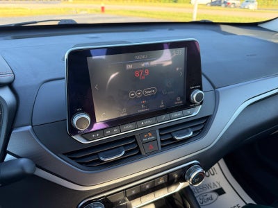 2025 Nissan Altima 2.5 SR
