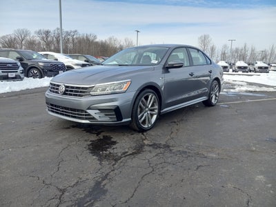 2018 Volkswagen Passat 2.0T R-Line