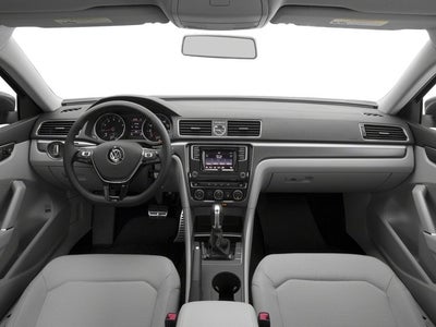 2018 Volkswagen Passat 2.0T R-Line